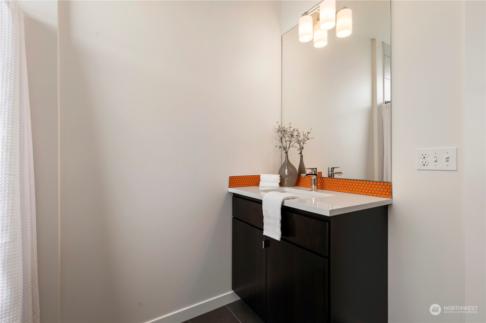 1325 E Jefferson Street