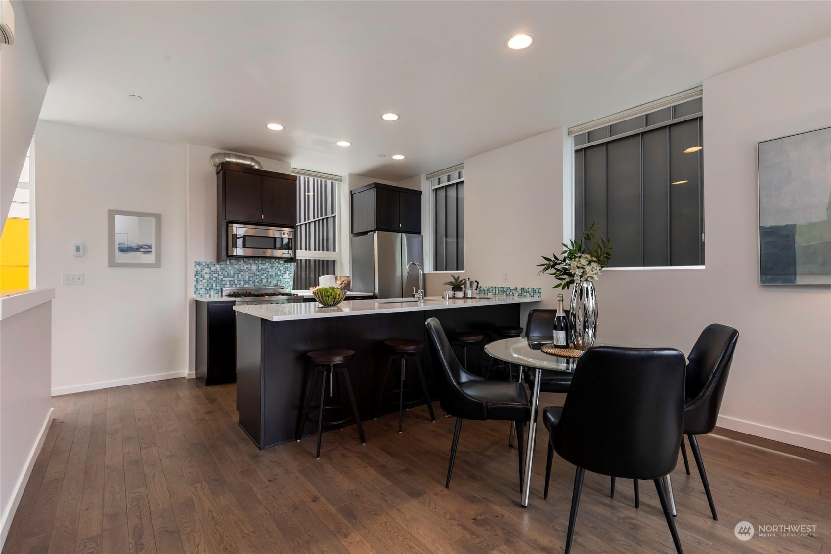 1325 E Jefferson Street