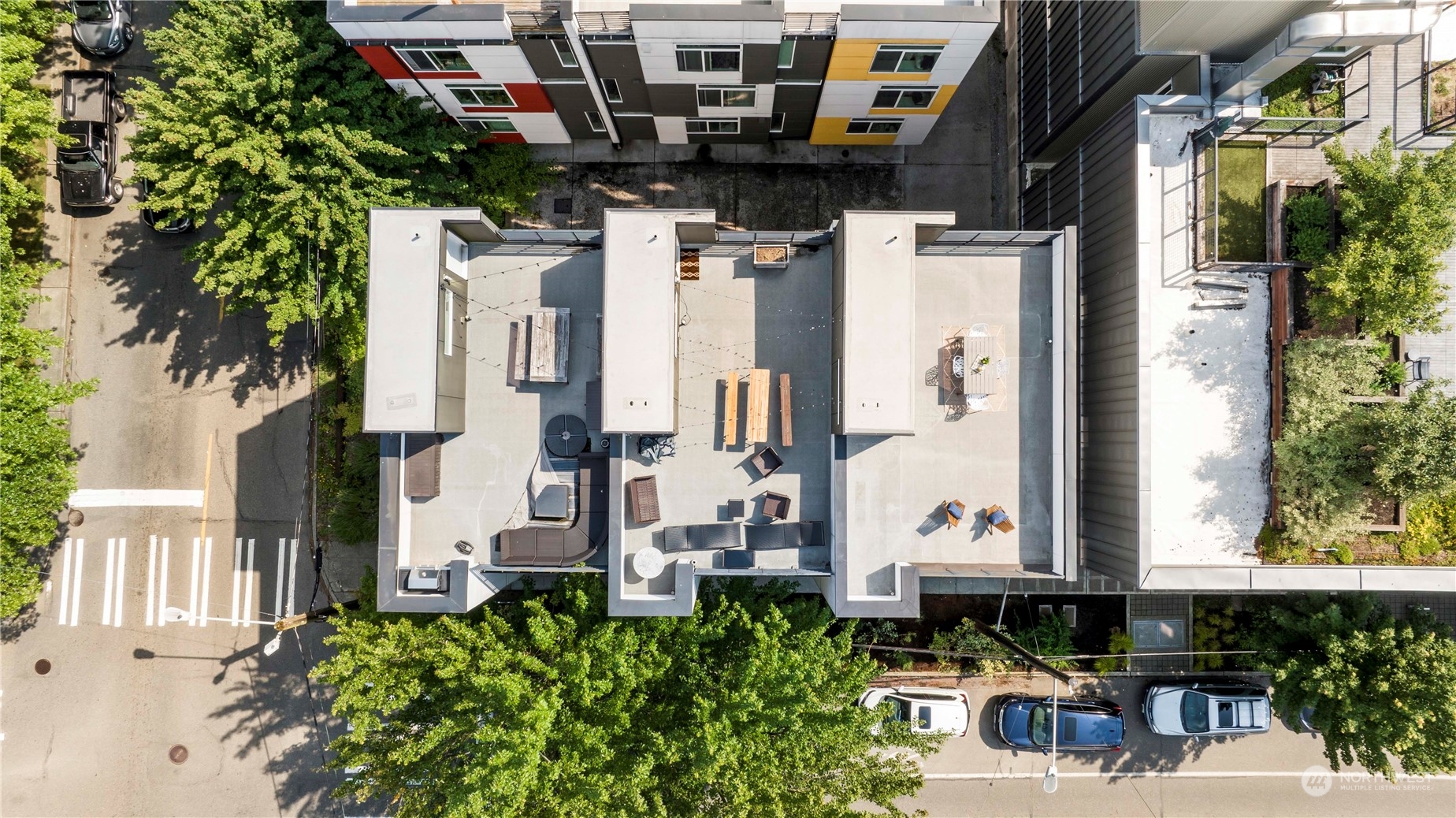 1325 E Jefferson Street