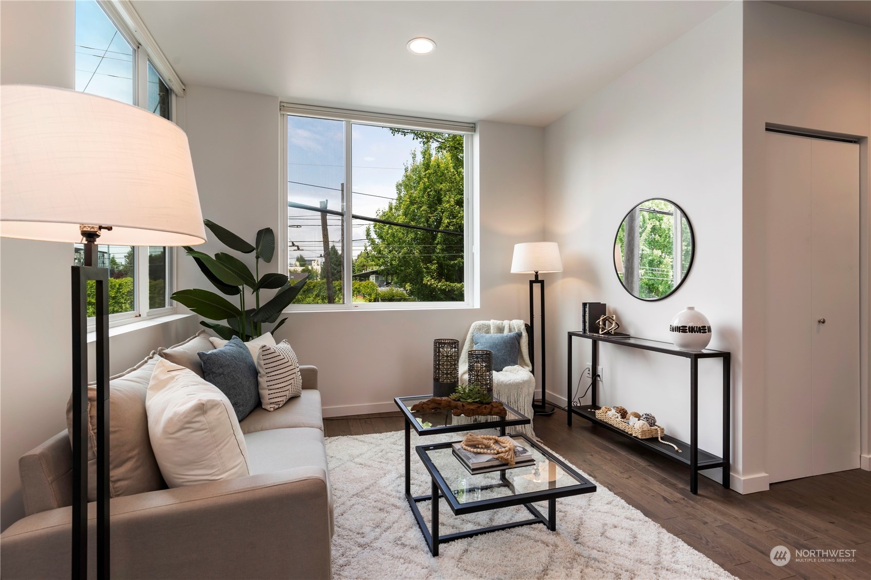 1325 E Jefferson Street