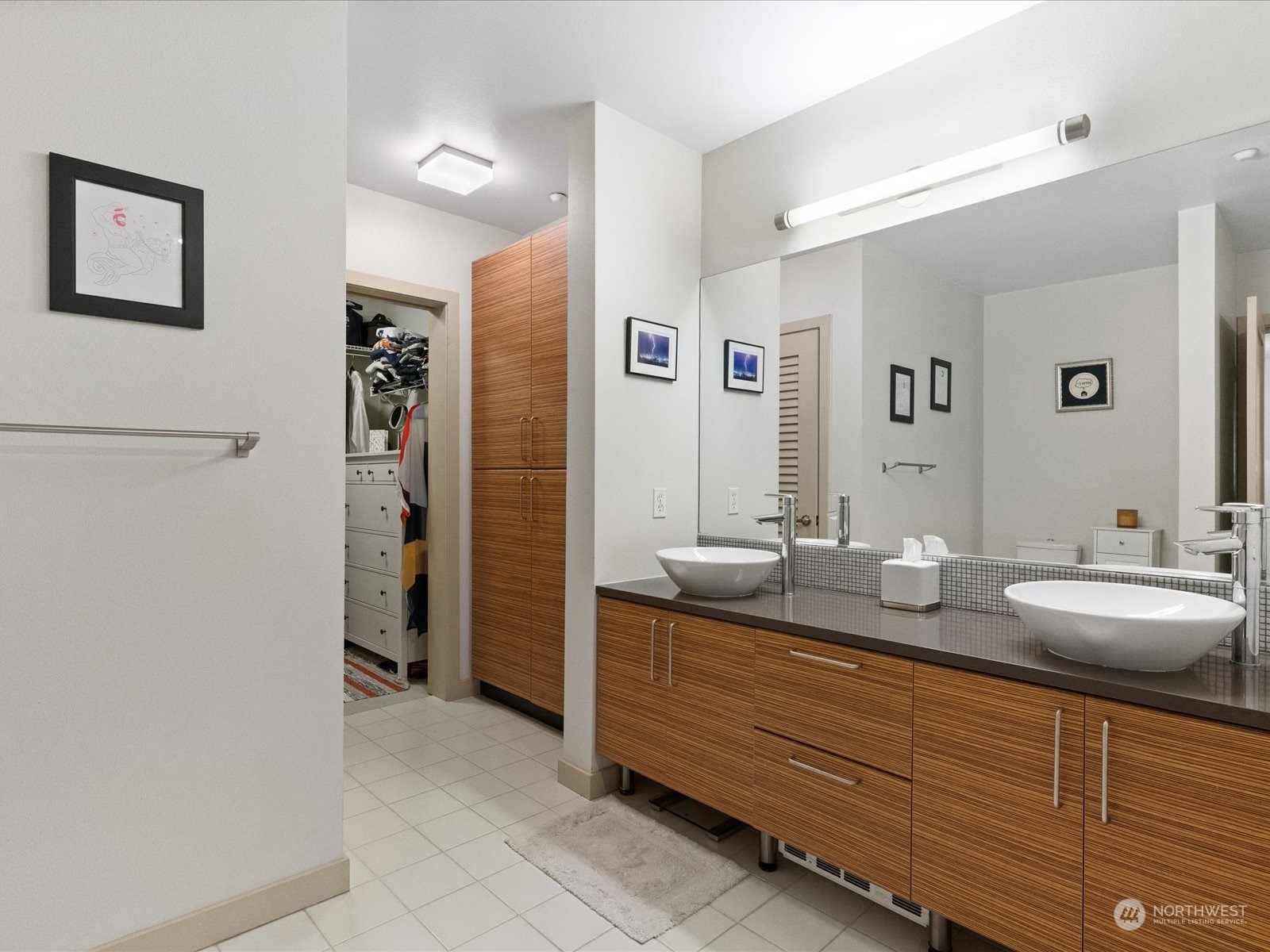 1530 NW Market Street Unit: 305