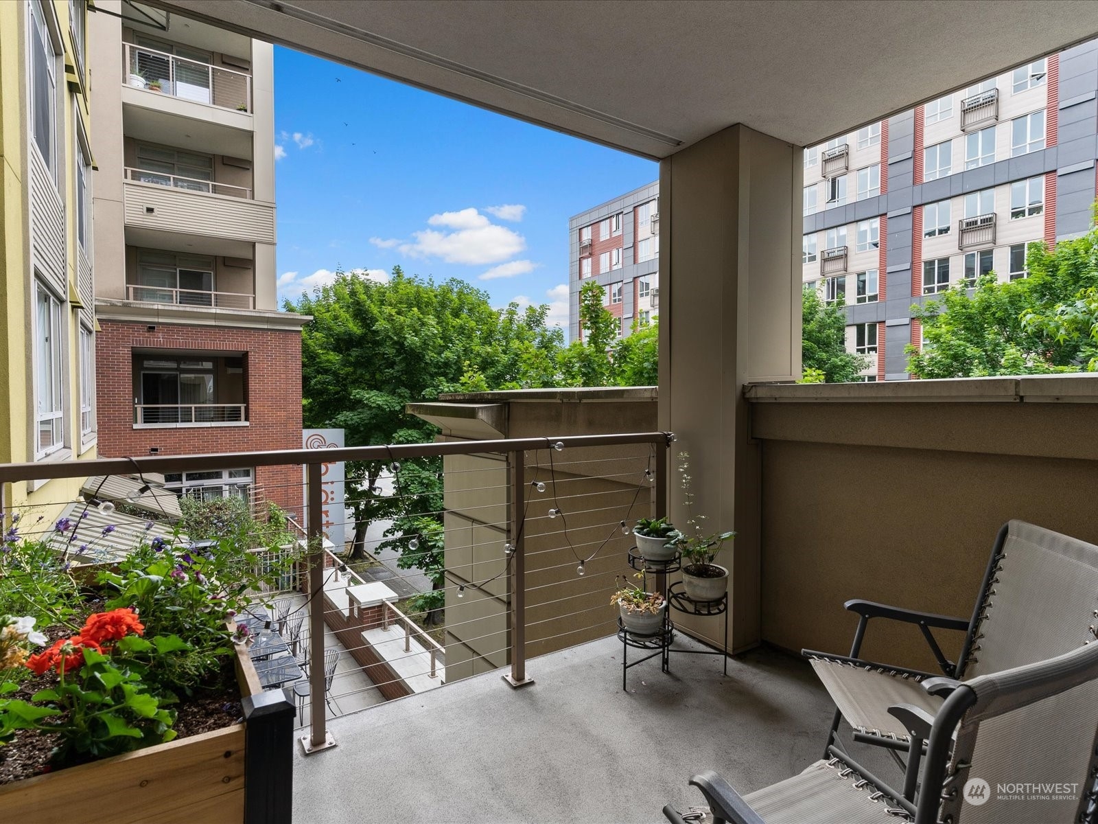 1530 NW Market Street Unit: 305