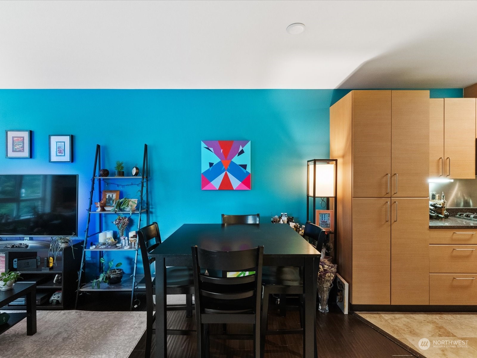 1530 NW Market Street Unit: 305