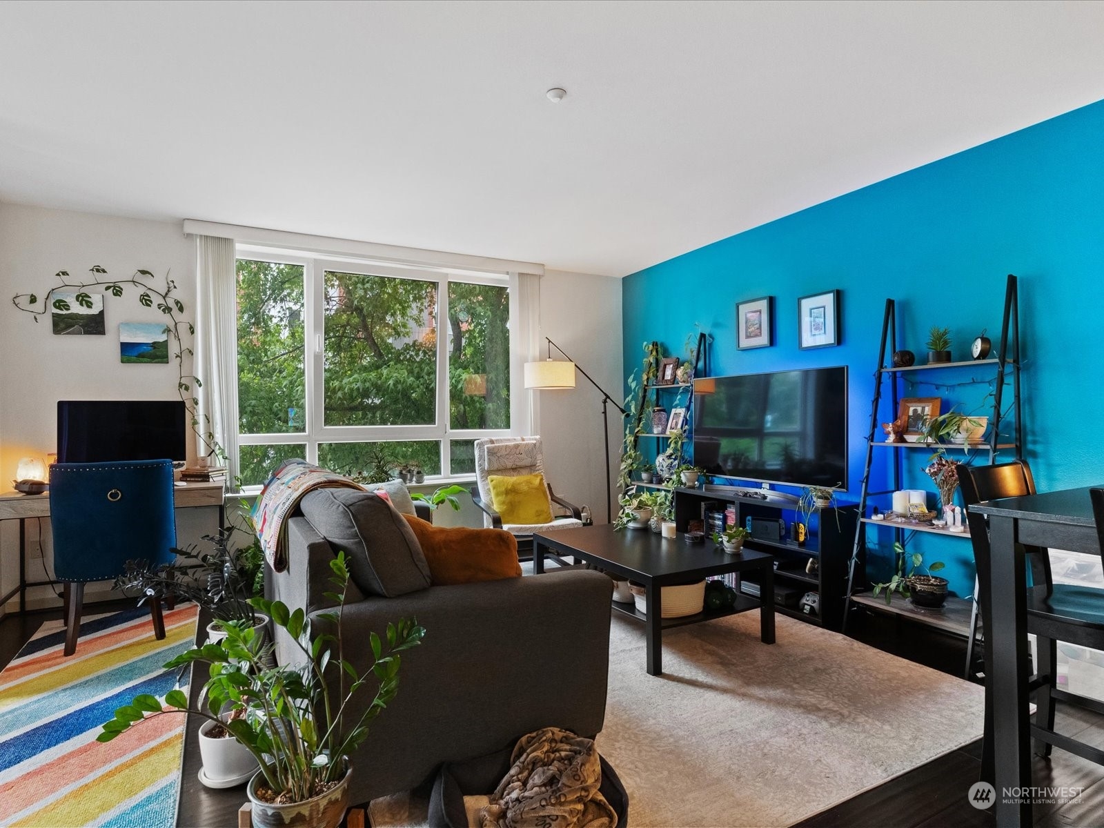 1530 NW Market Street Unit: 305