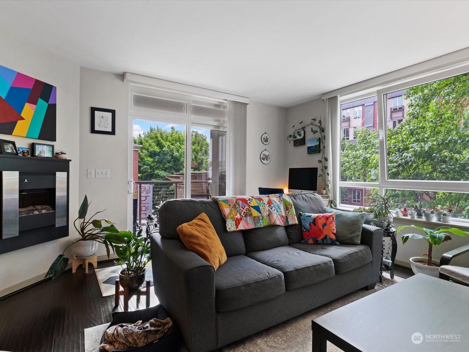 1530 NW Market Street Unit: 305