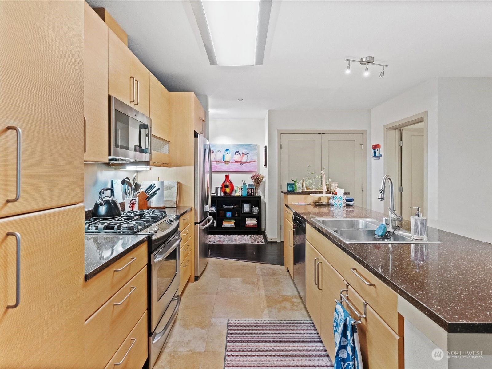 1530 NW Market Street Unit: 305