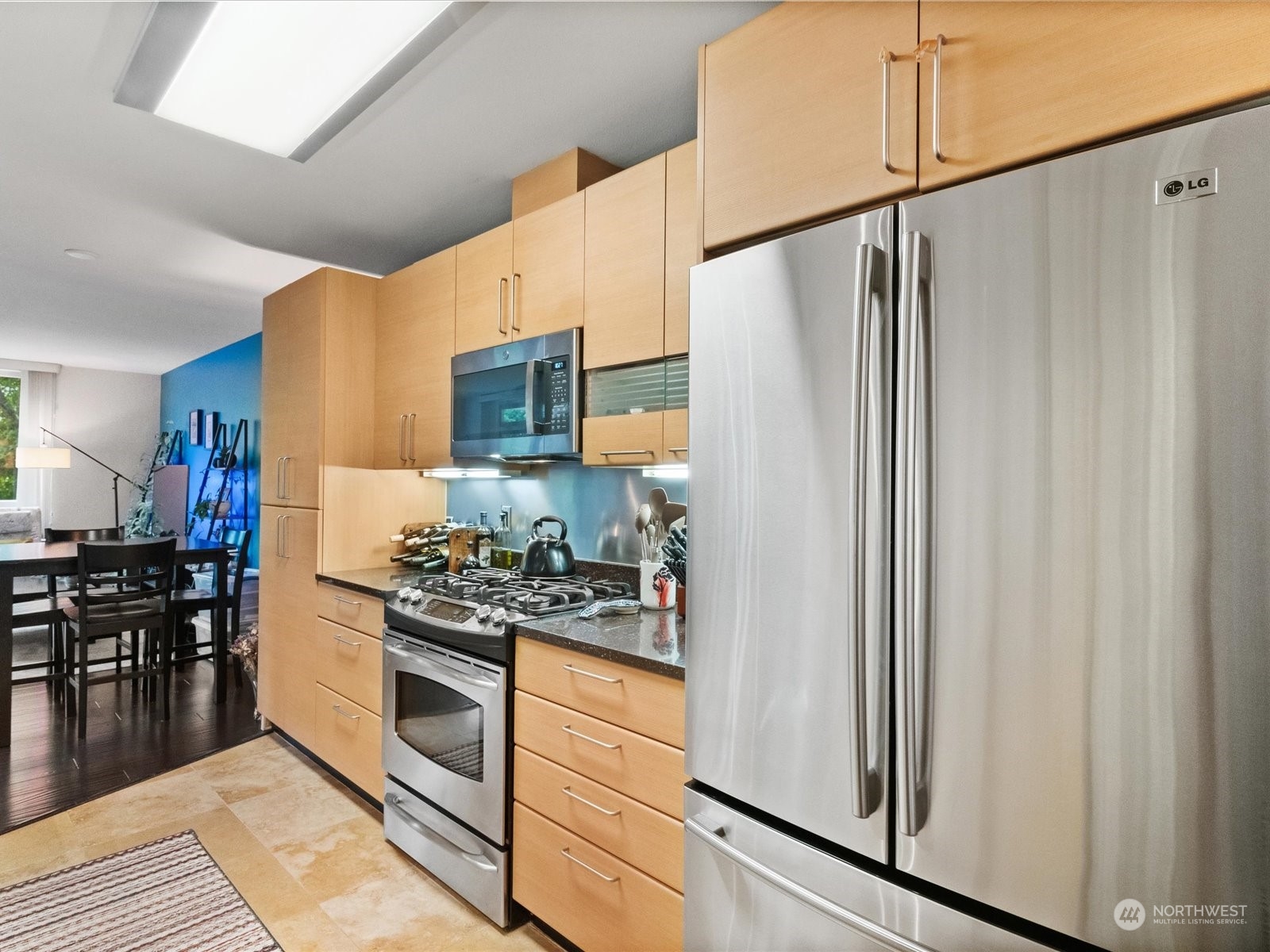 1530 NW Market Street Unit: 305