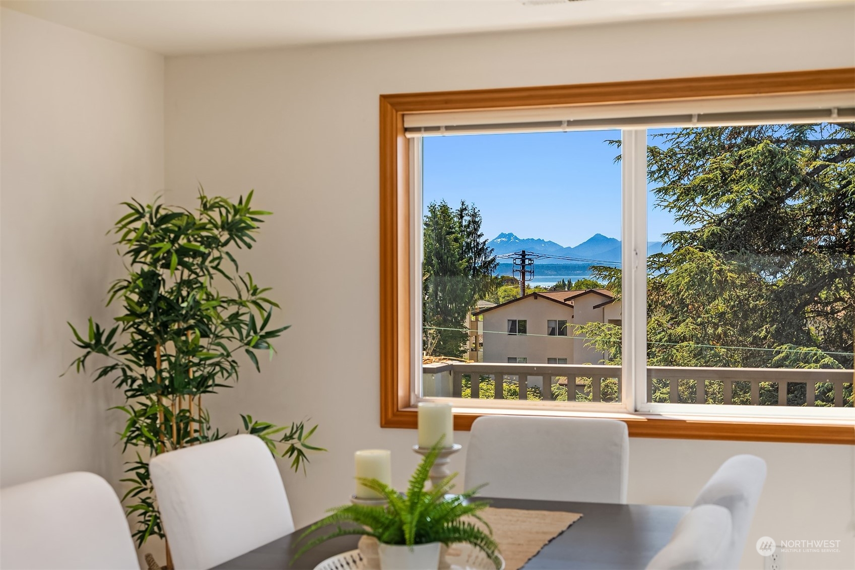 263 4th Avenue S #301