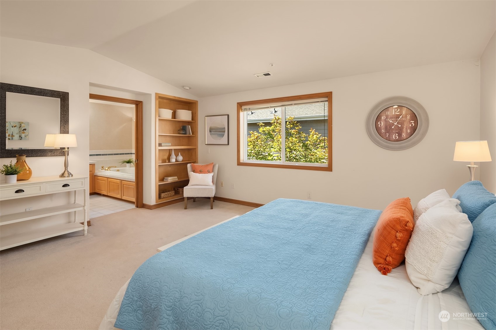 263 4th Avenue S #301