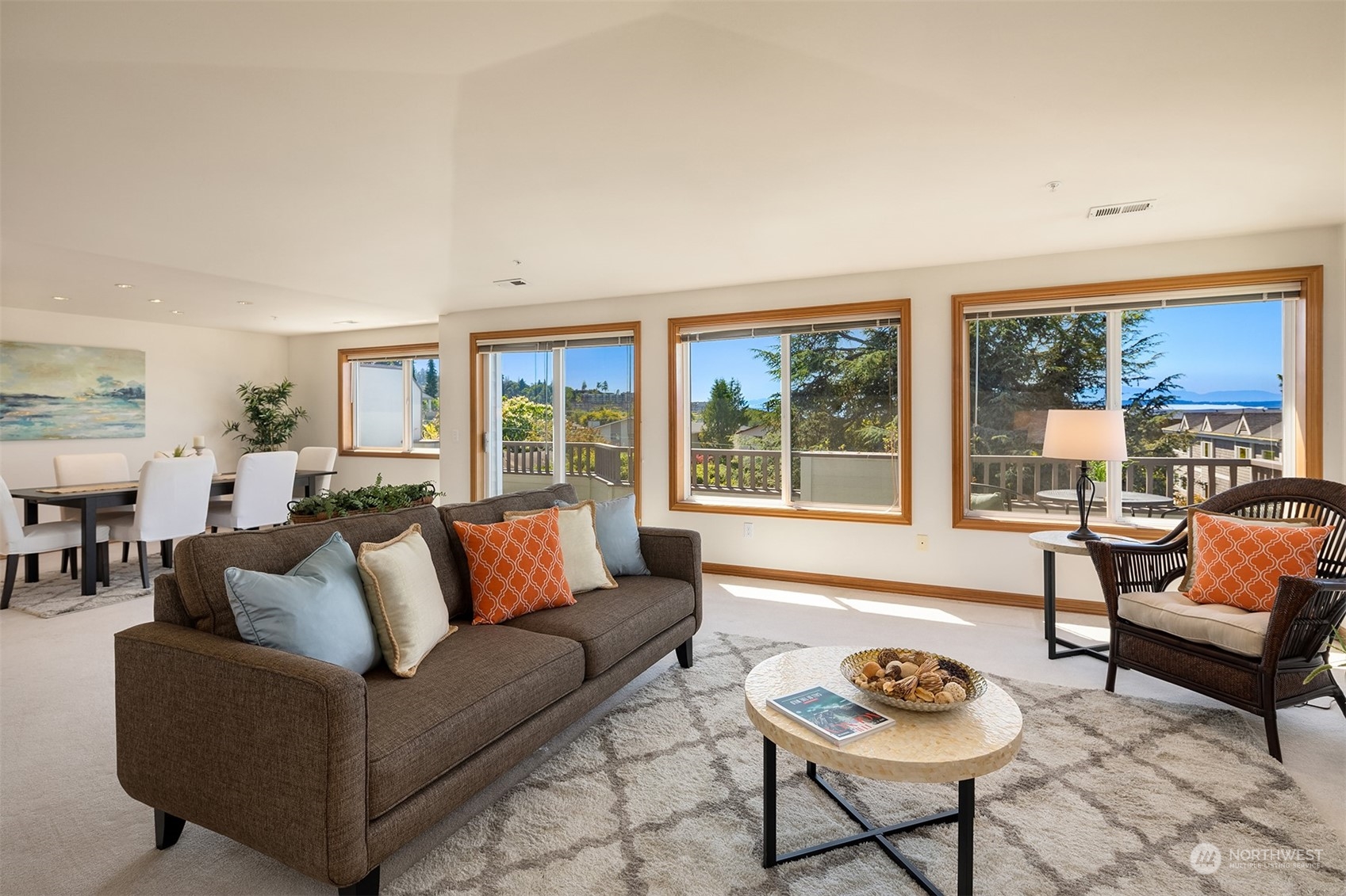 263 4th Avenue S #301