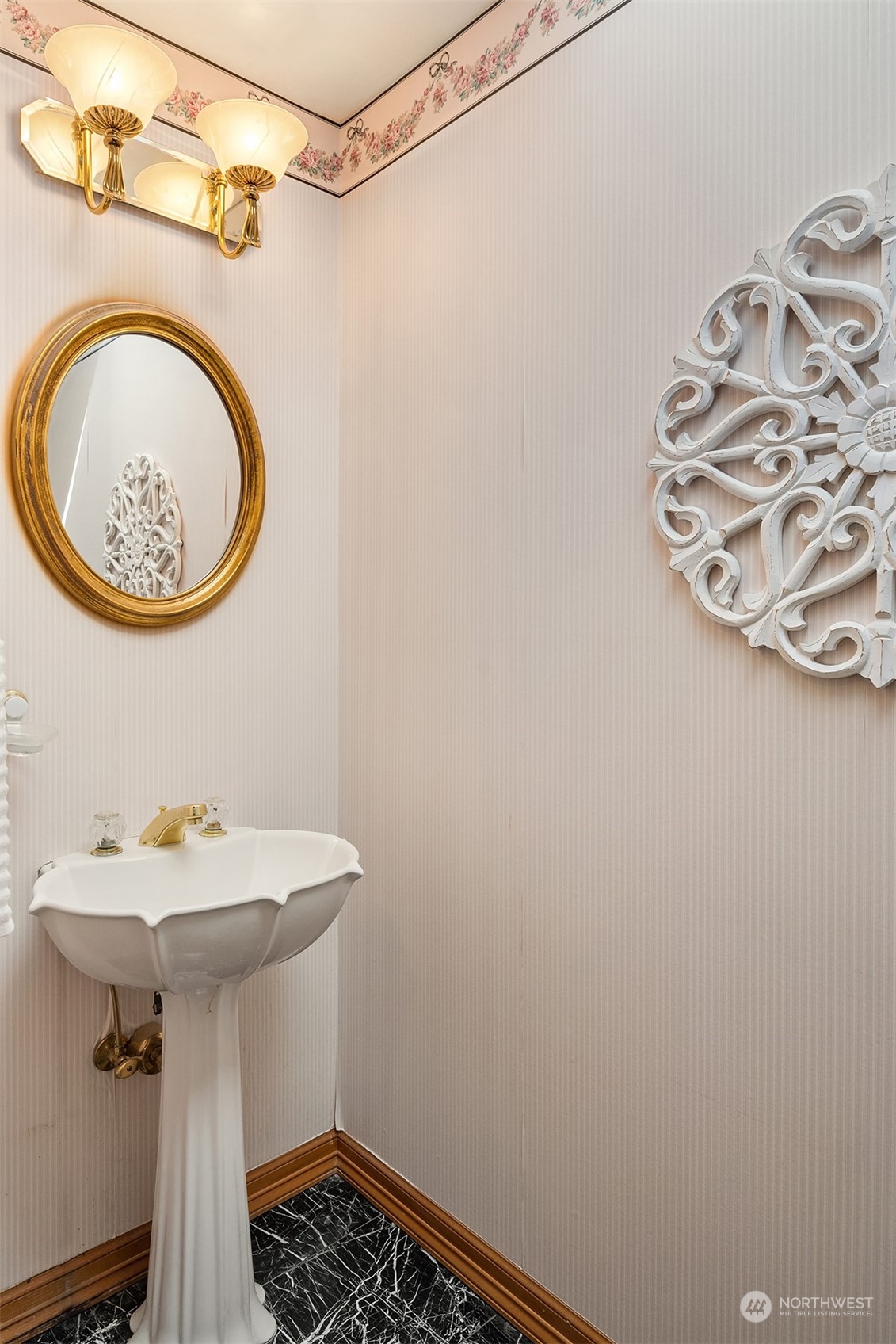 263 4th Avenue S #301