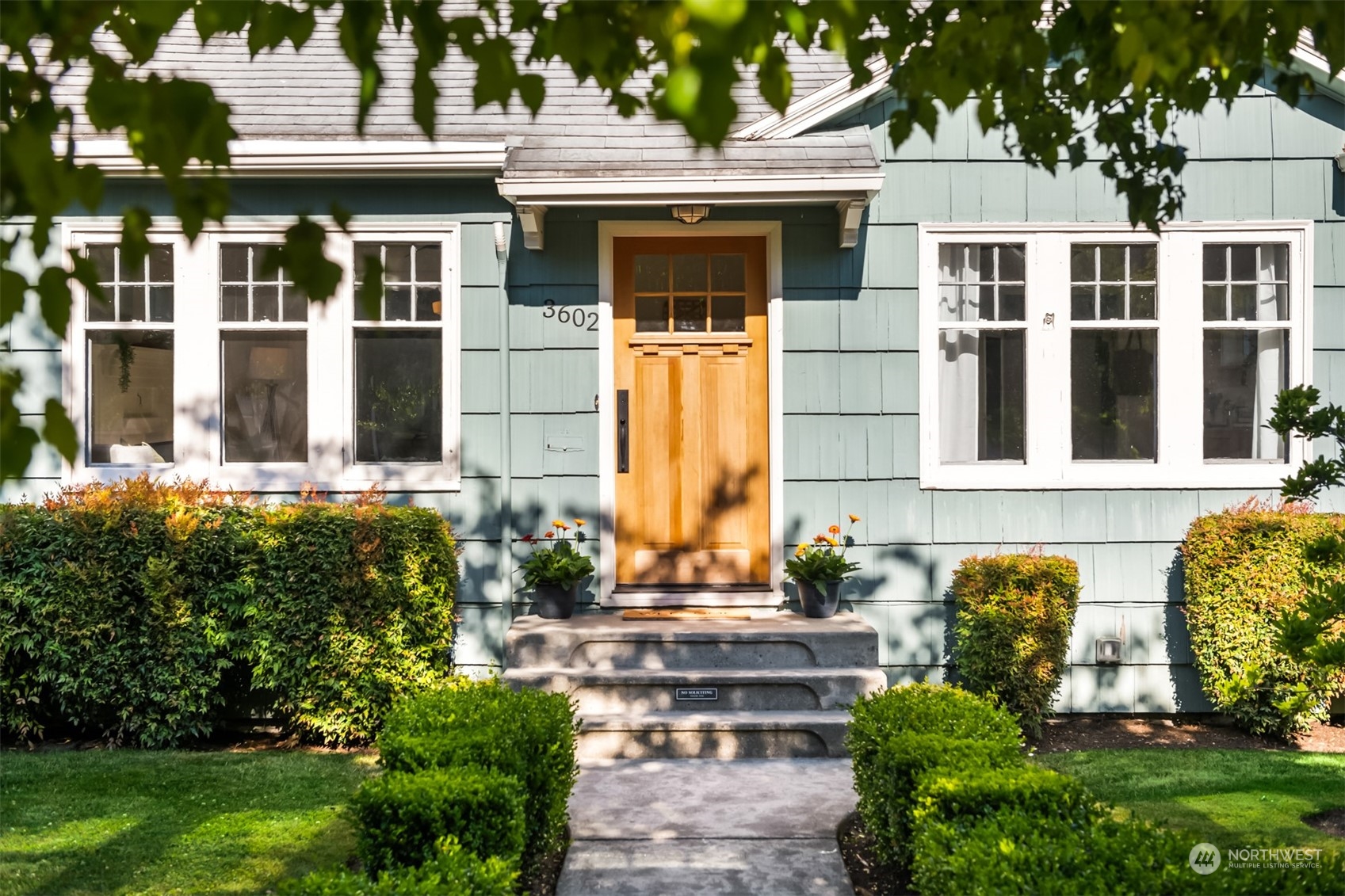 3602 42nd Avenue SW