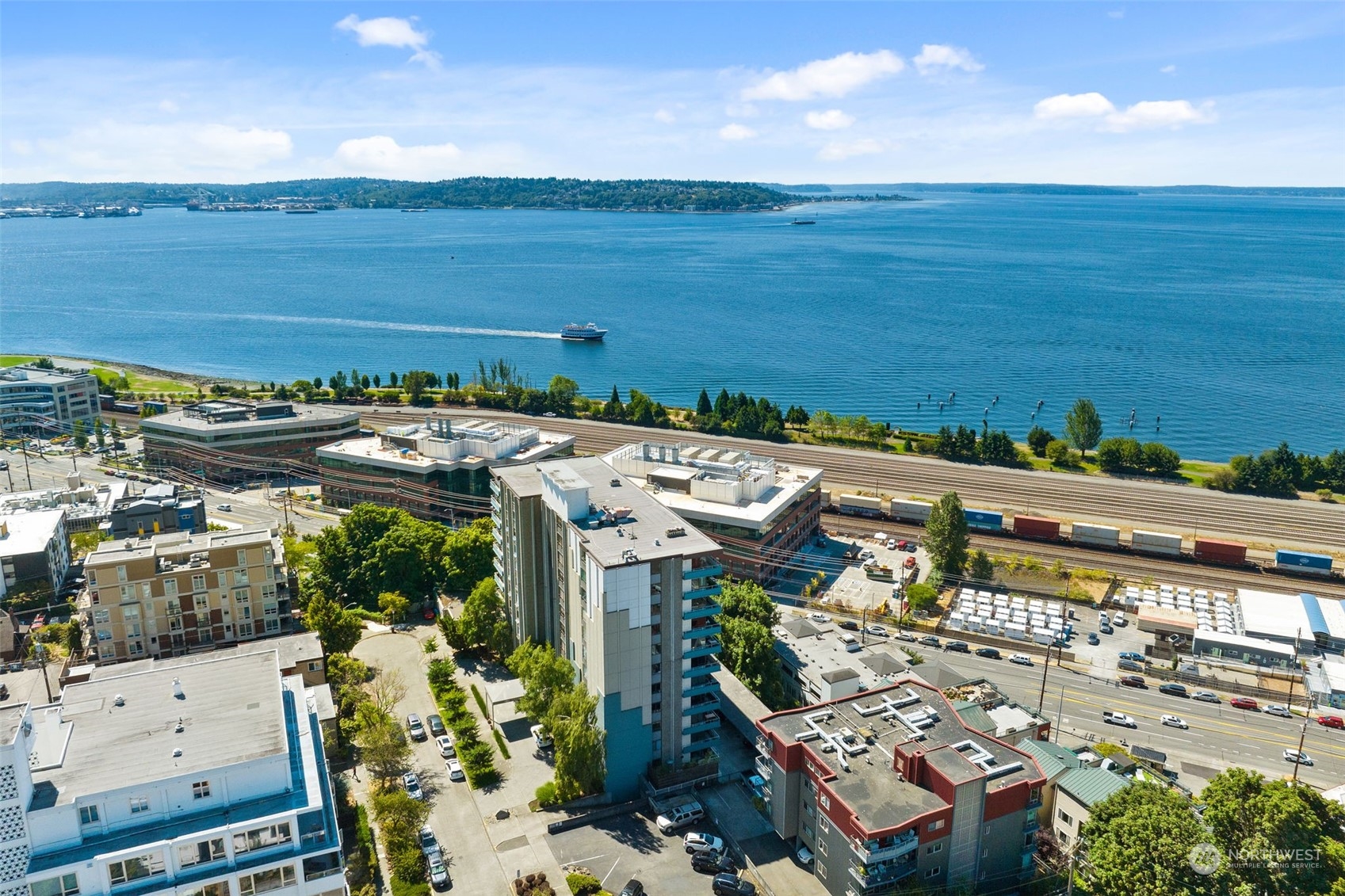 521 5th Avenue W #903