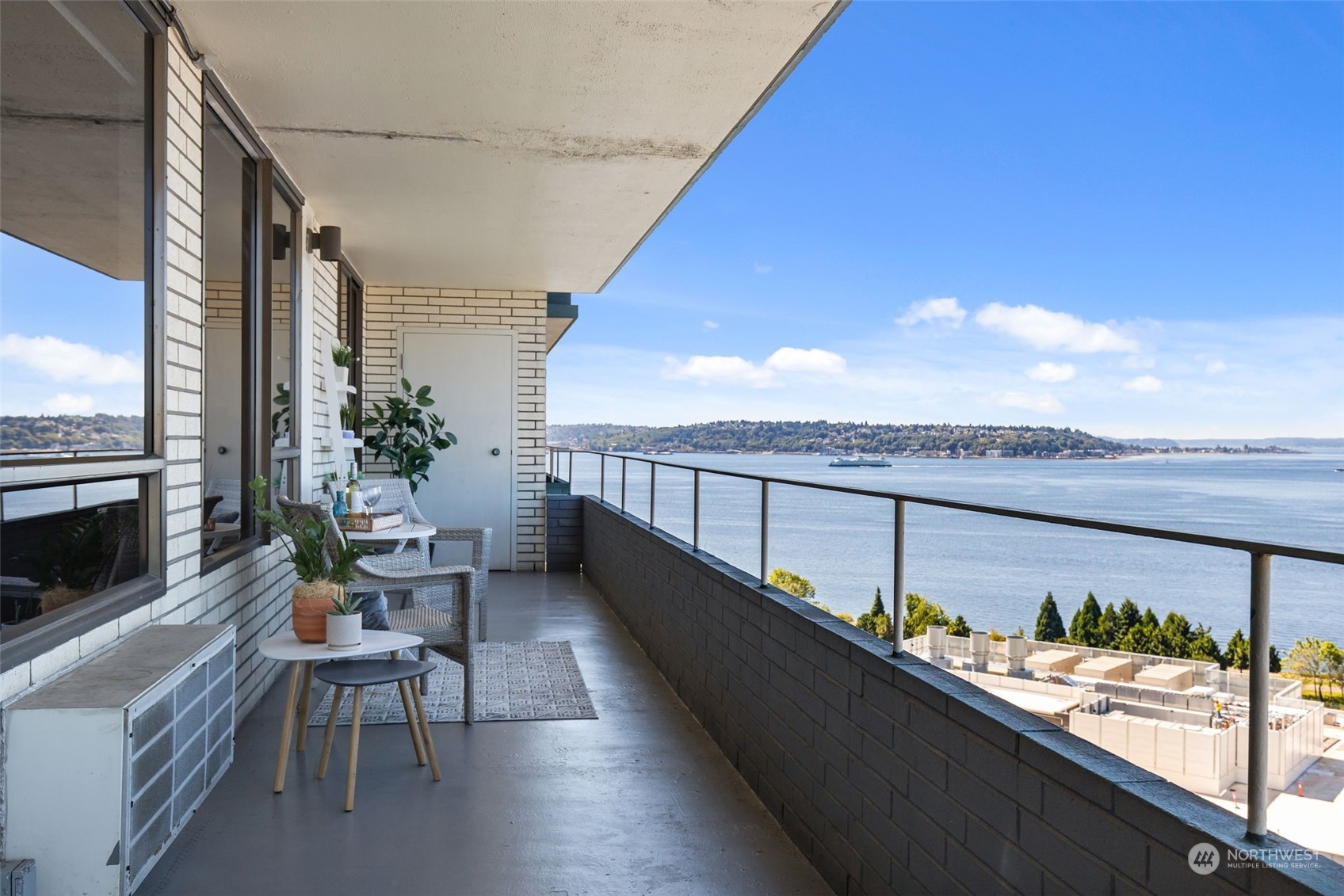 521 5th Avenue W #903