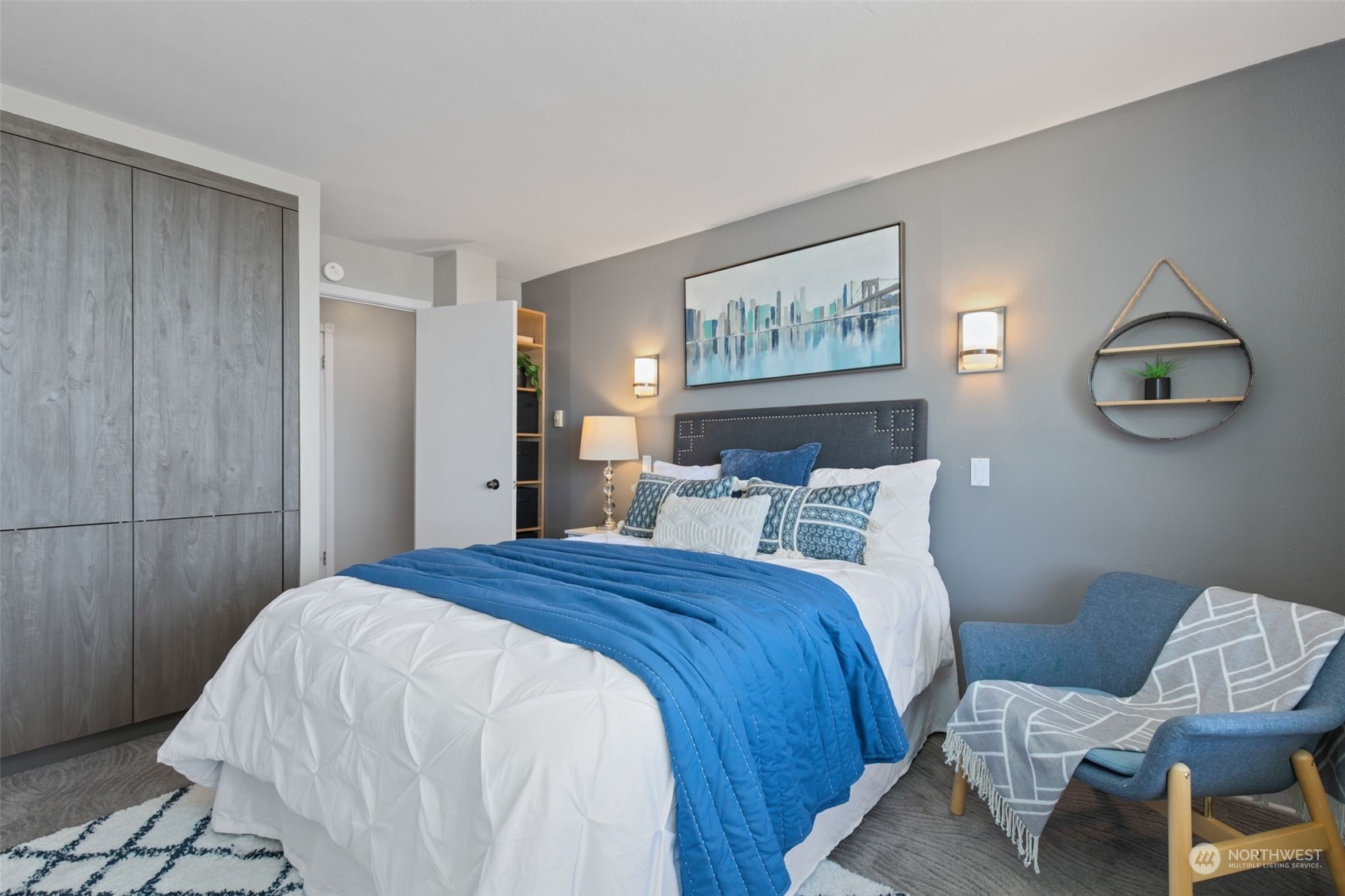 521 5th Avenue W #903