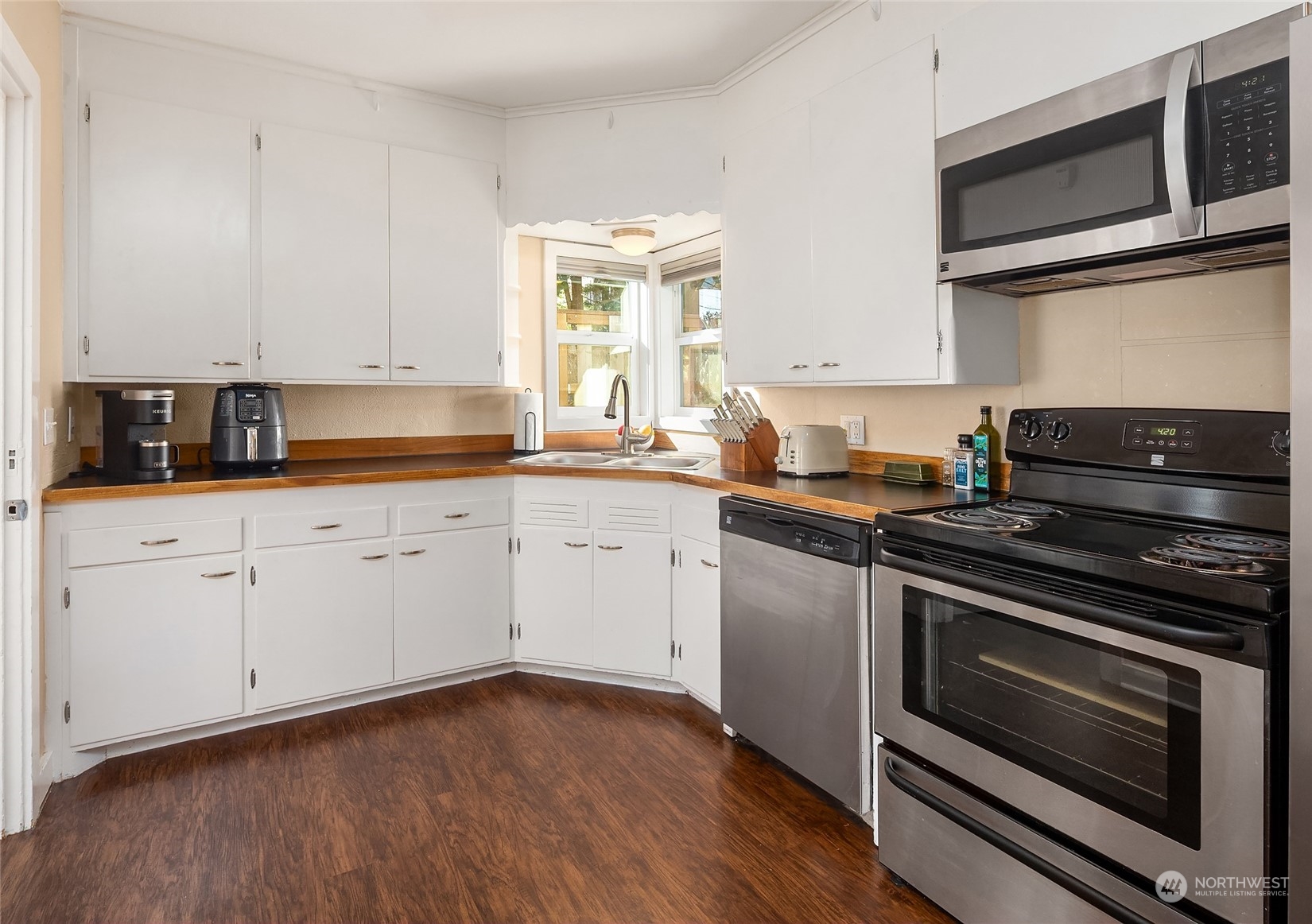 6010 McDougall Avenue