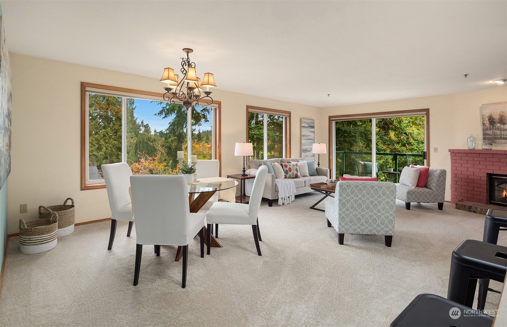 609 7th Avenue N Unit: B-305