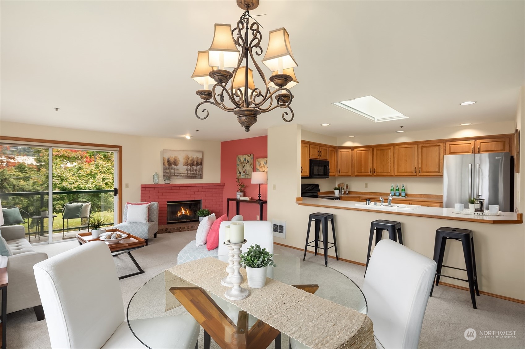 609 7th Avenue N Unit: B-305