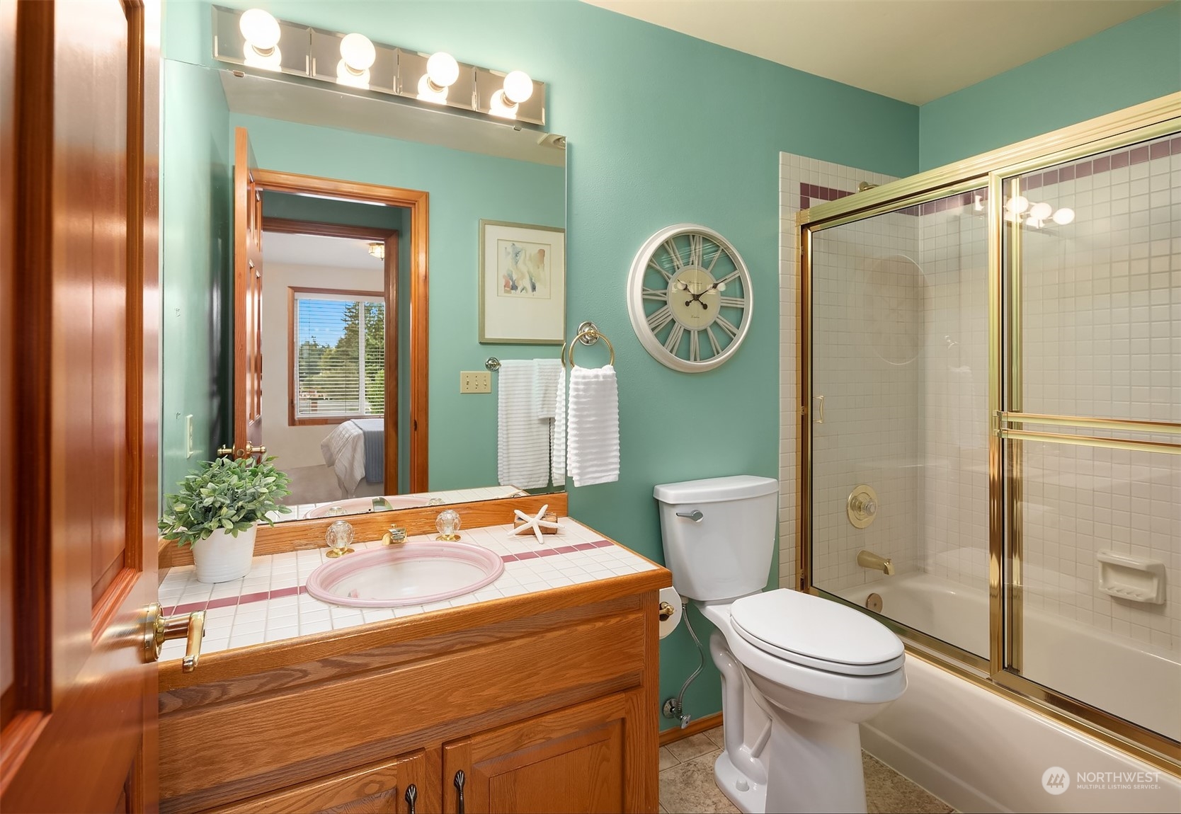 609 7th Avenue N Unit: B-305