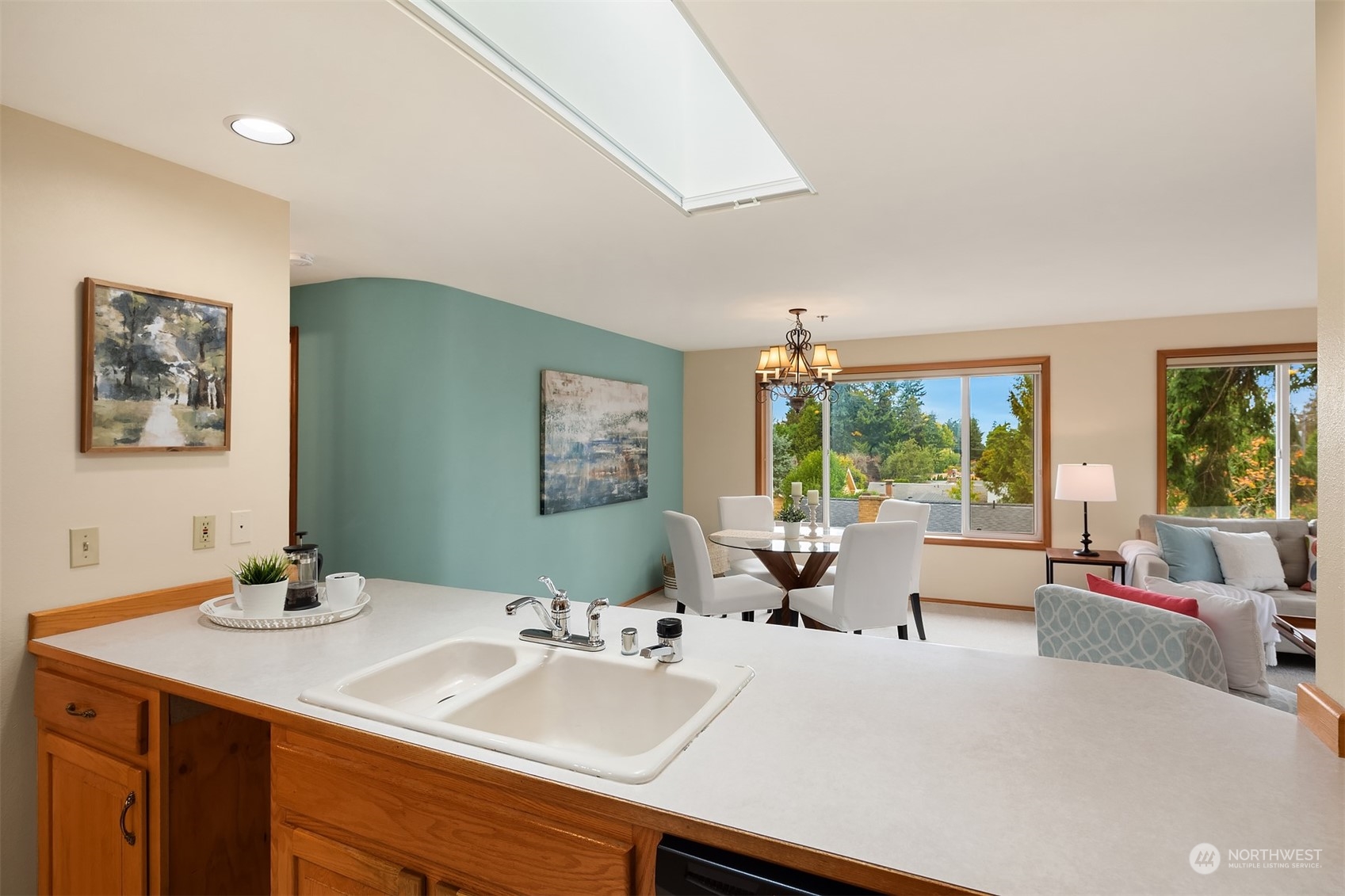 609 7th Avenue N Unit: B-305