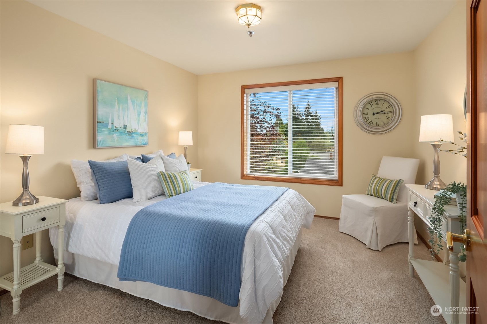 609 7th Avenue N Unit: B-305