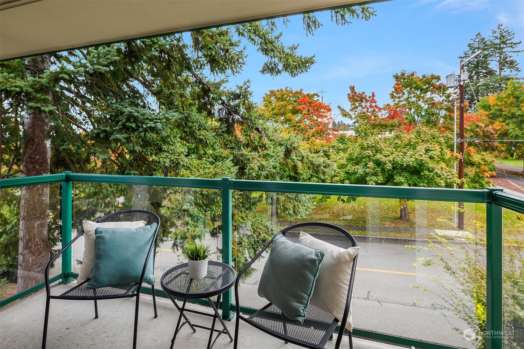 609 7th Avenue N Unit: B-305