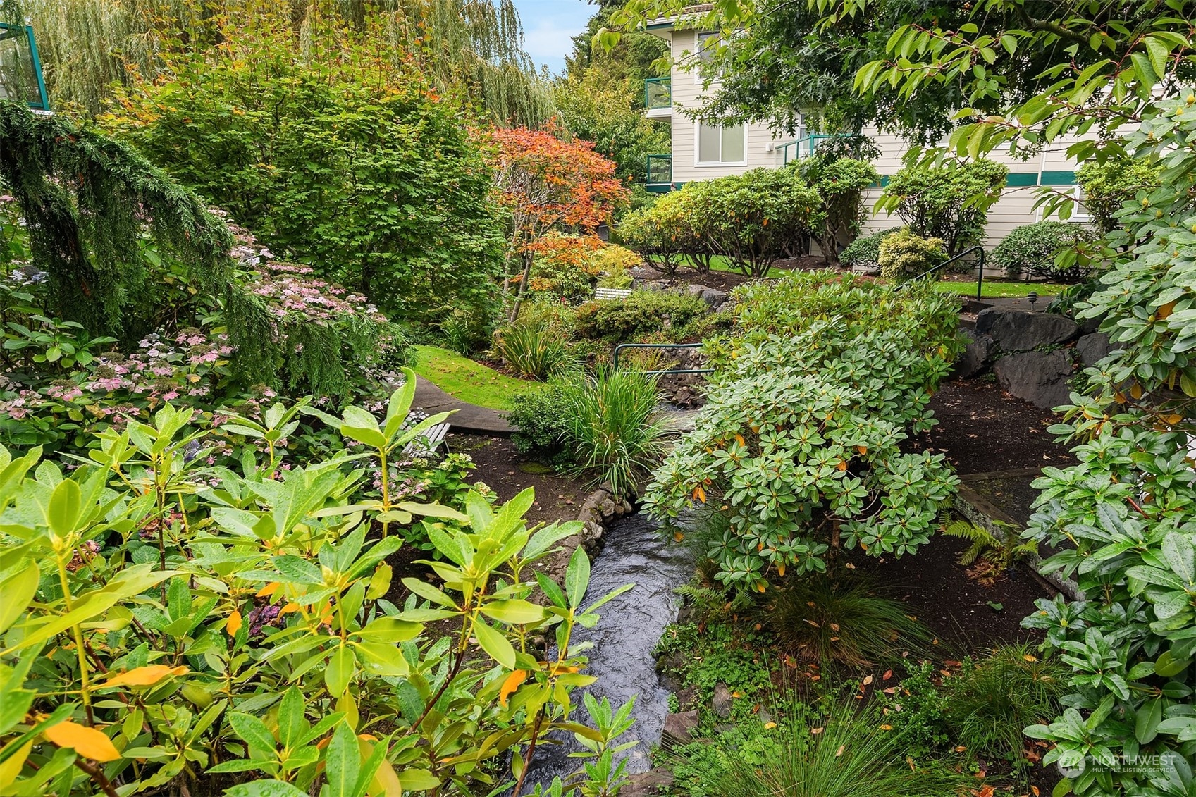 609 7th Avenue N Unit: B-305