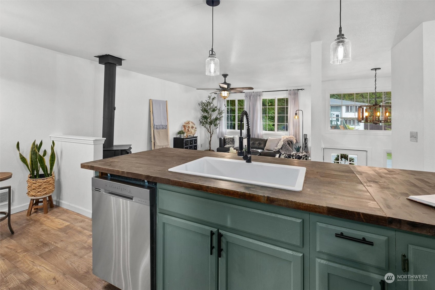 3606 234th Drive NE