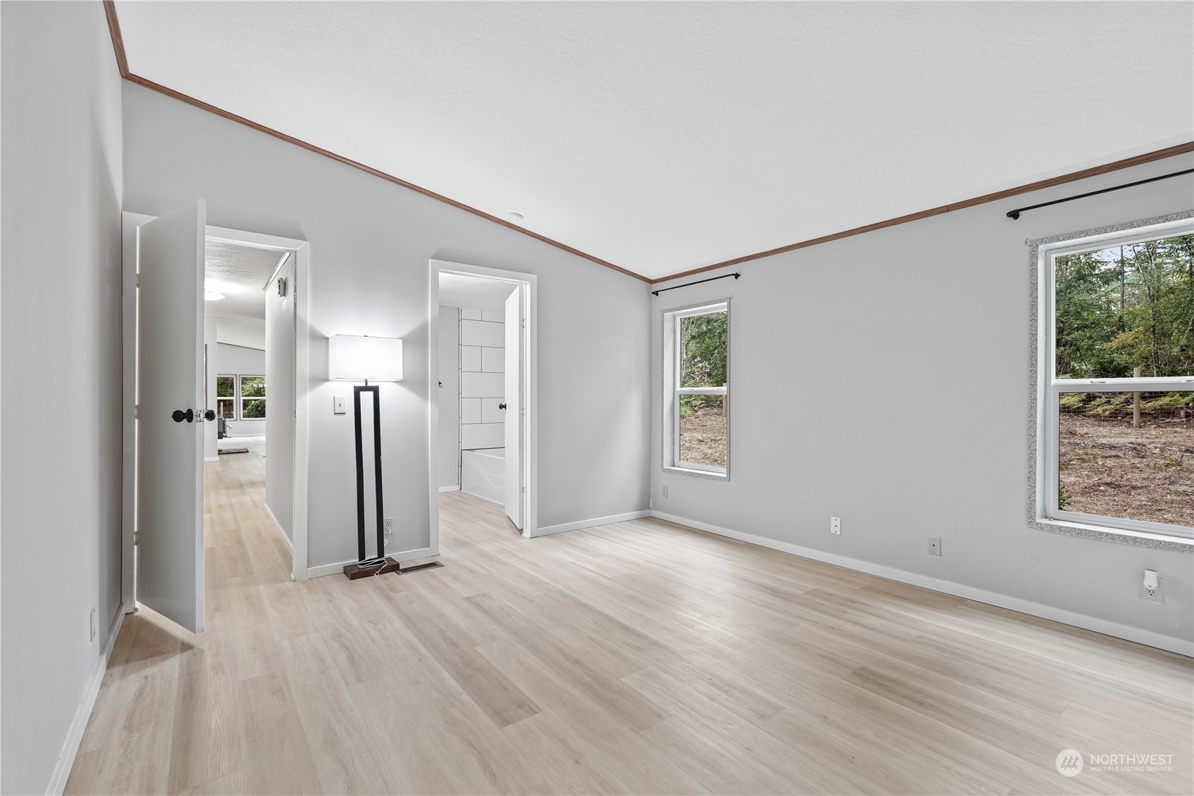 5910 176th Avenue NW