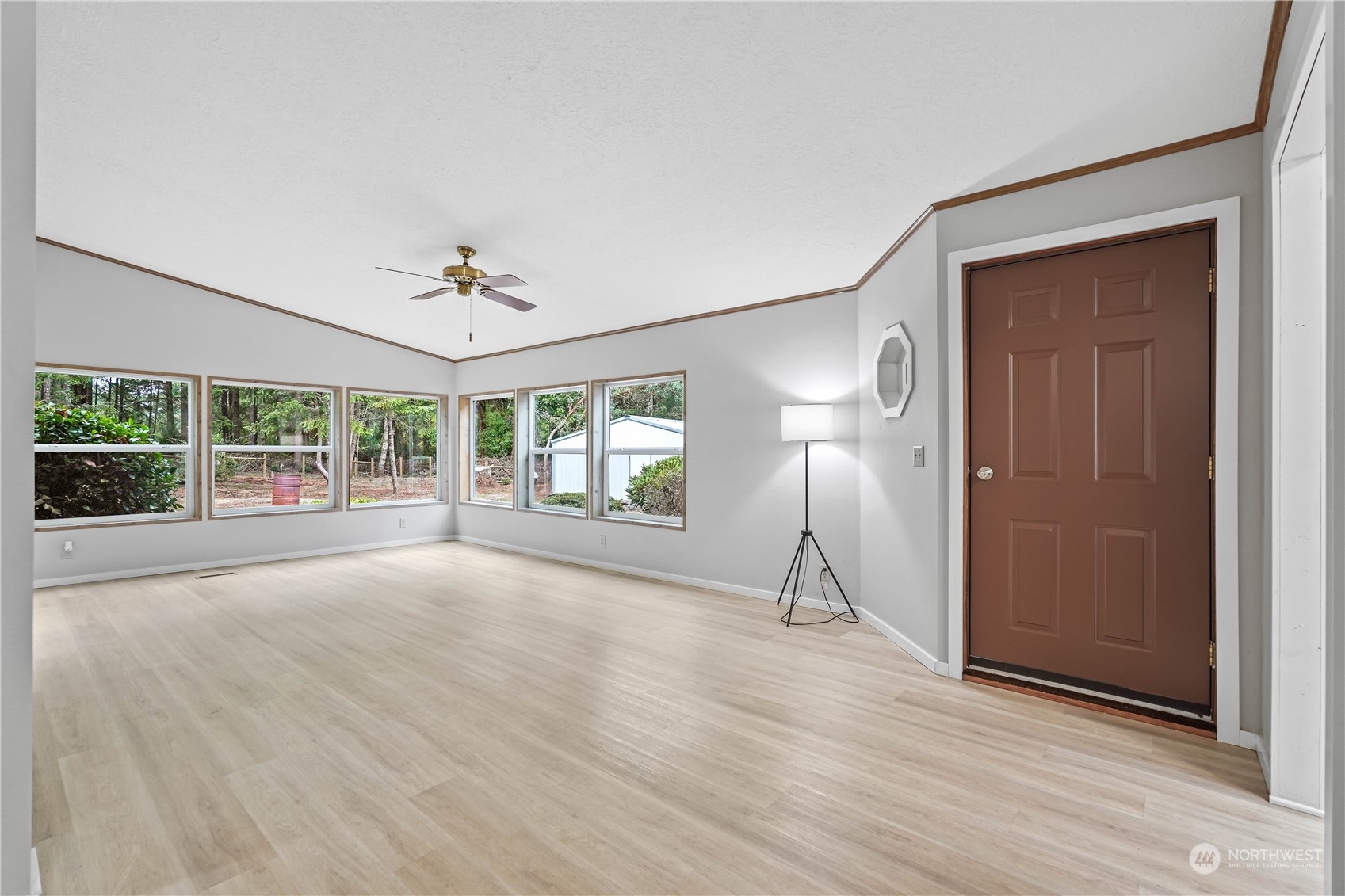 5910 176th Avenue NW