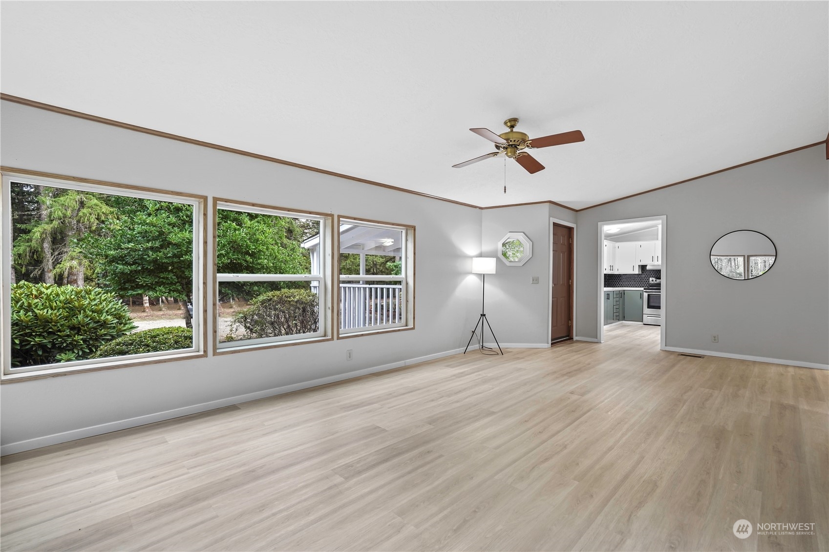 5910 176th Avenue NW