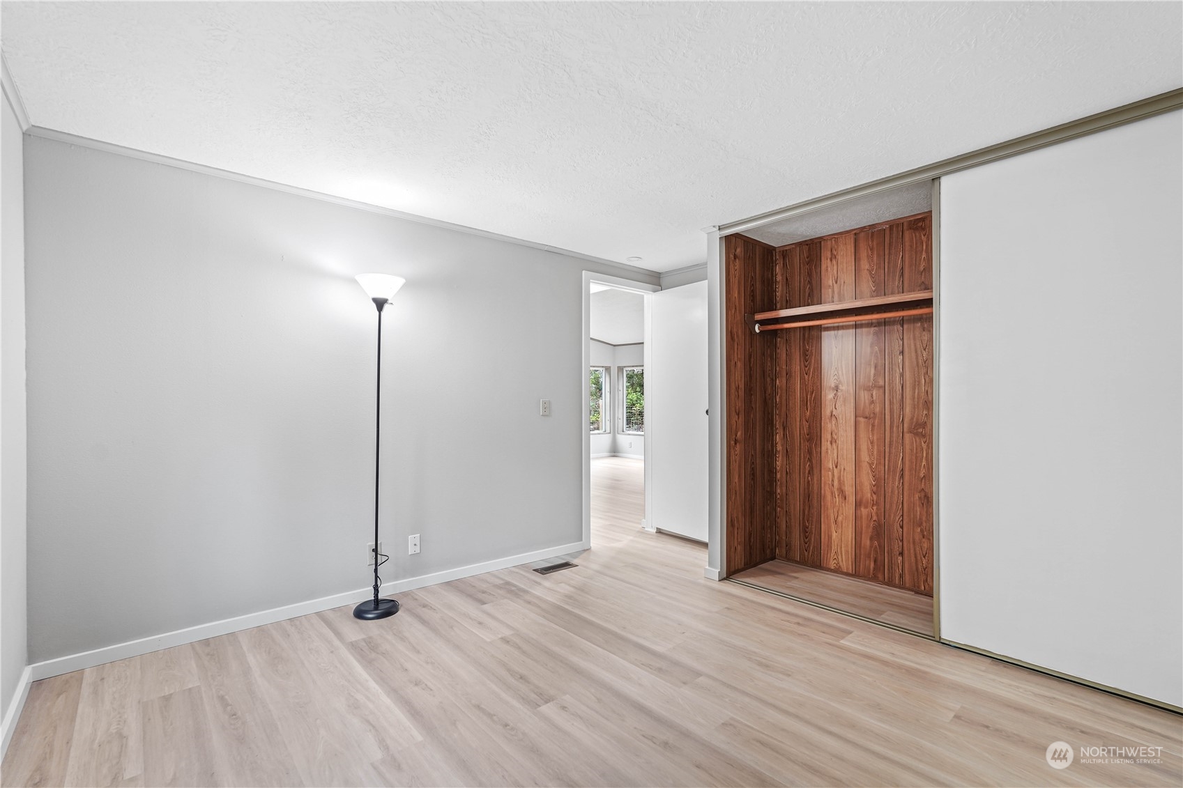 5910 176th Avenue NW