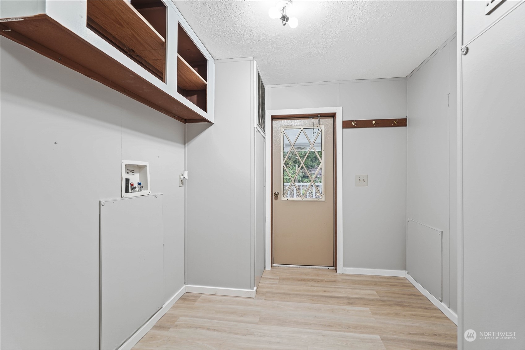 5910 176th Avenue NW