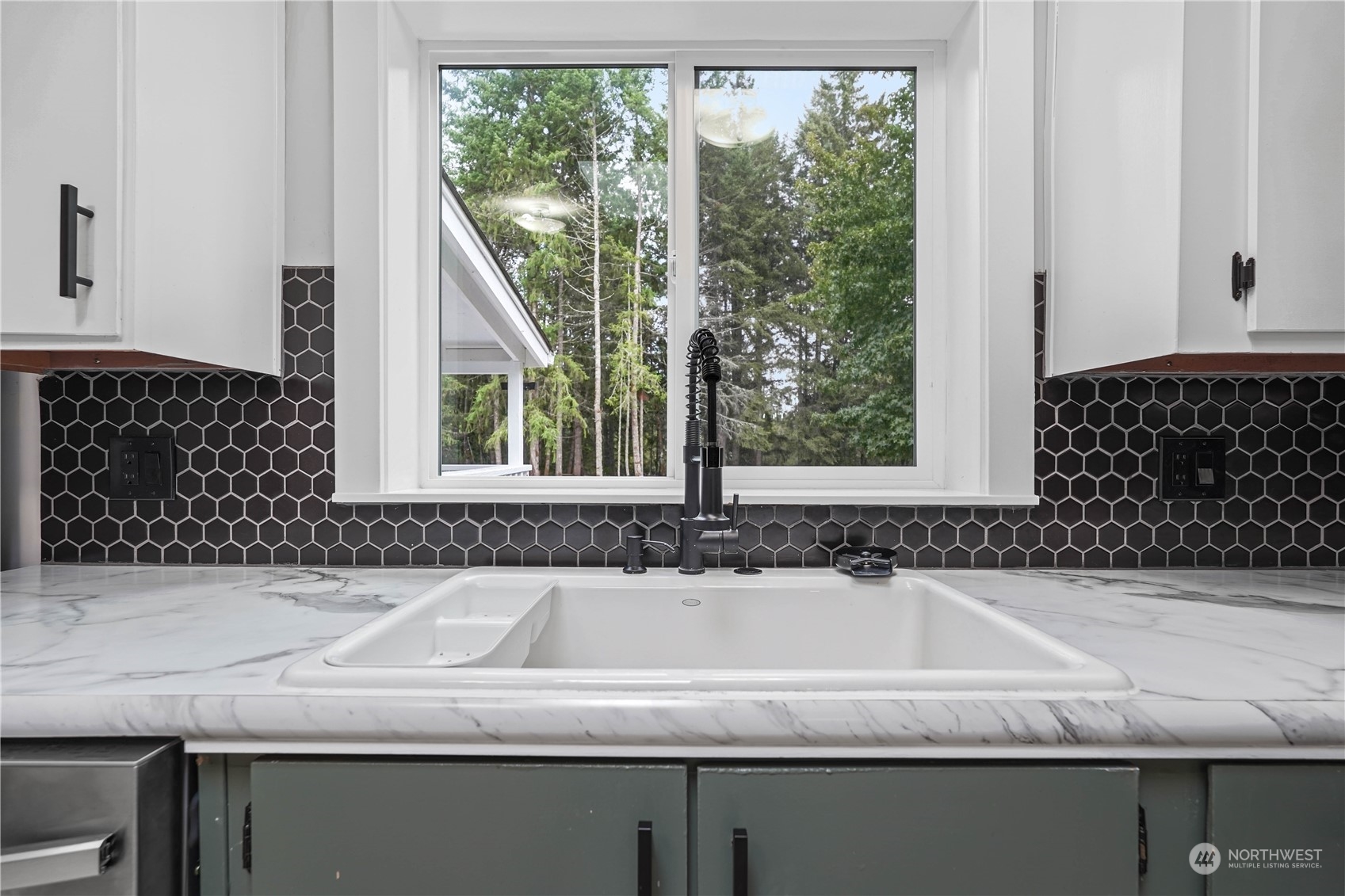 5910 176th Avenue NW