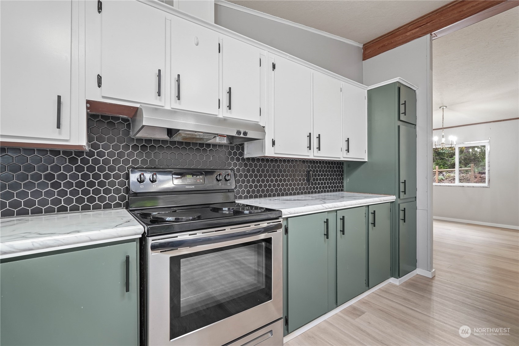 5910 176th Avenue NW