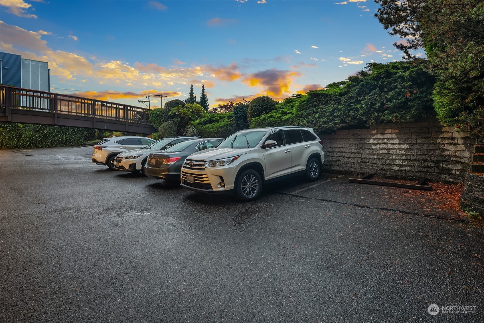 4444 44th Avenue SW #102