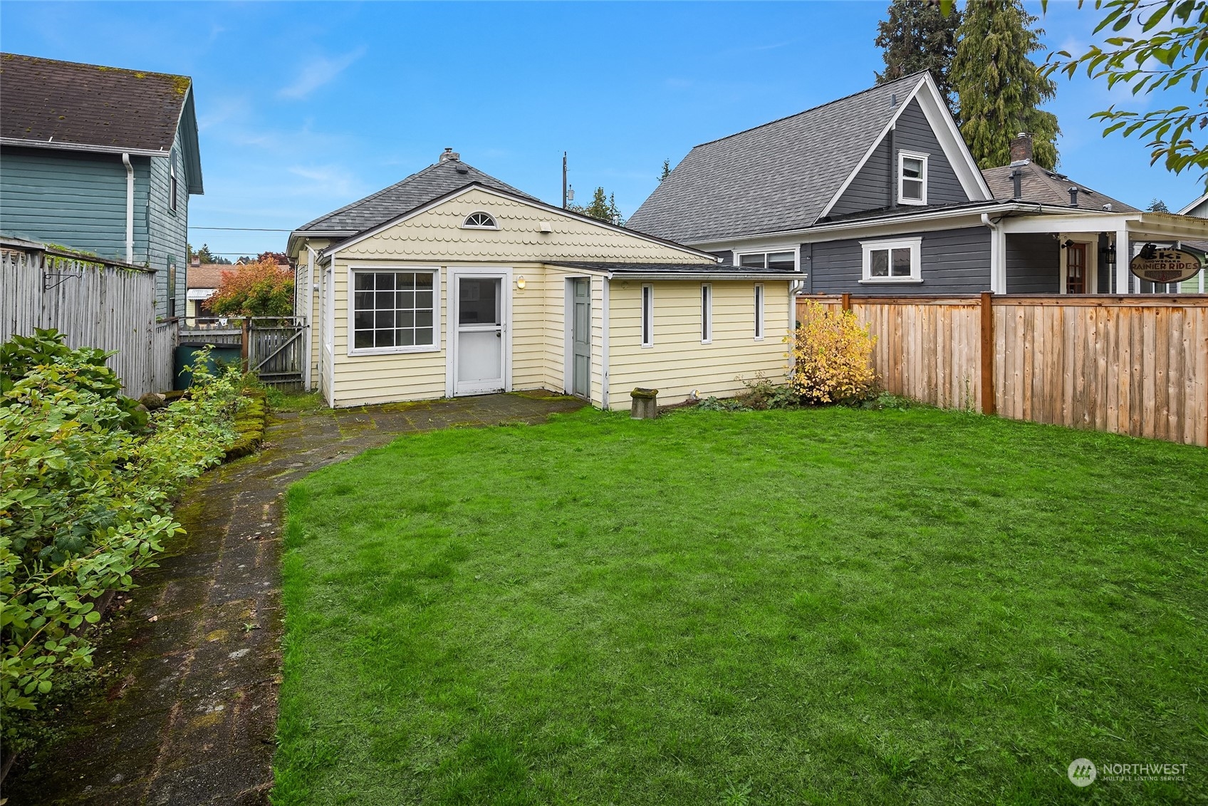 742 N 71st Street