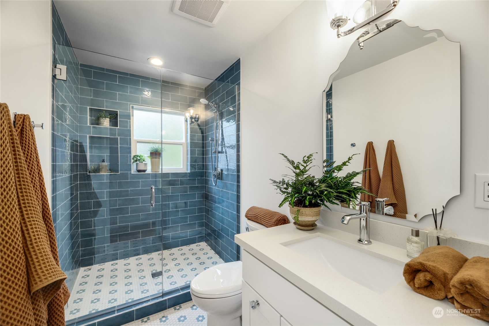 7326 47th Avenue SW, -2004