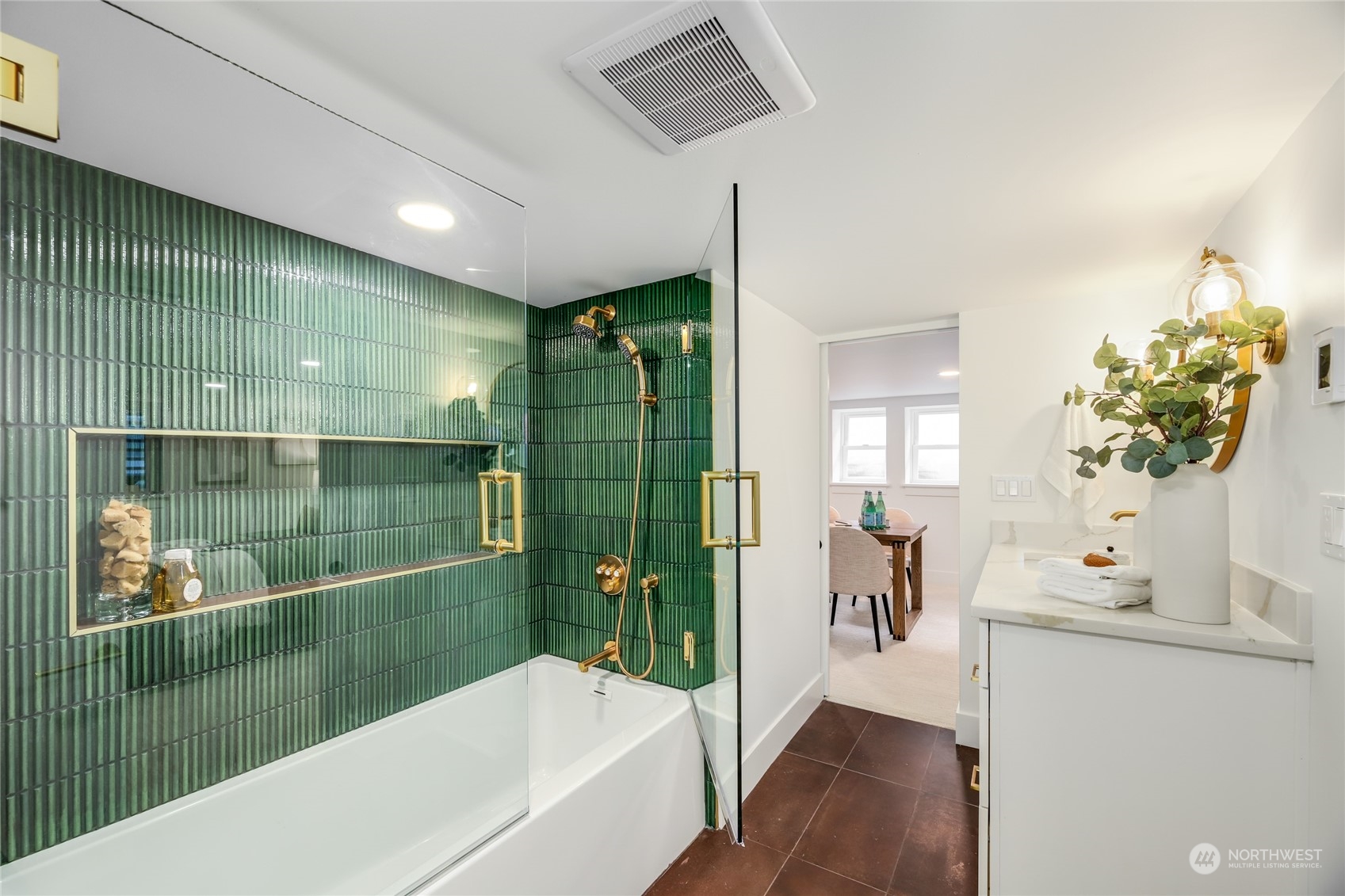 7326 47th Avenue SW, -2004