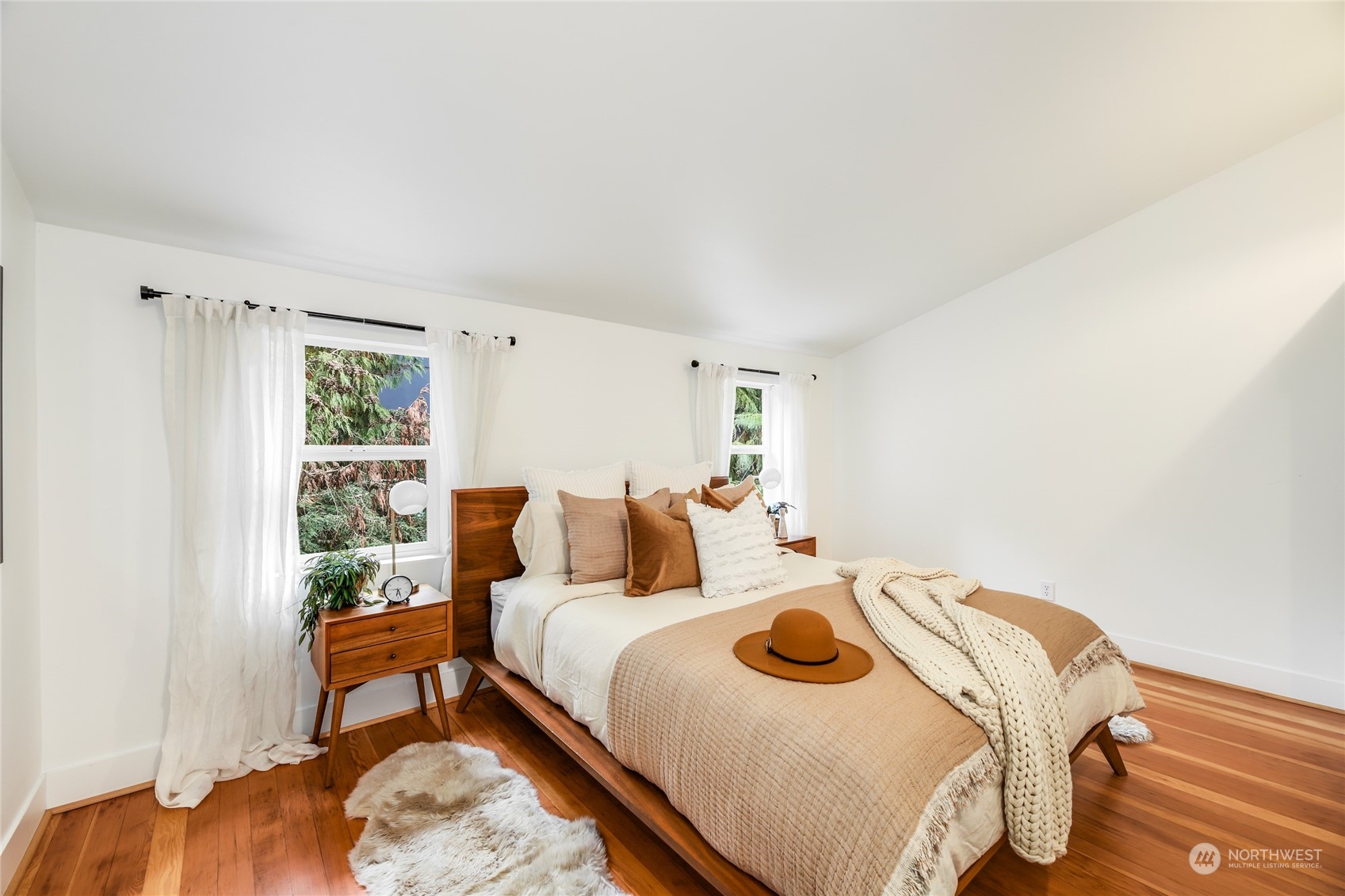 7326 47th Avenue SW, -2004