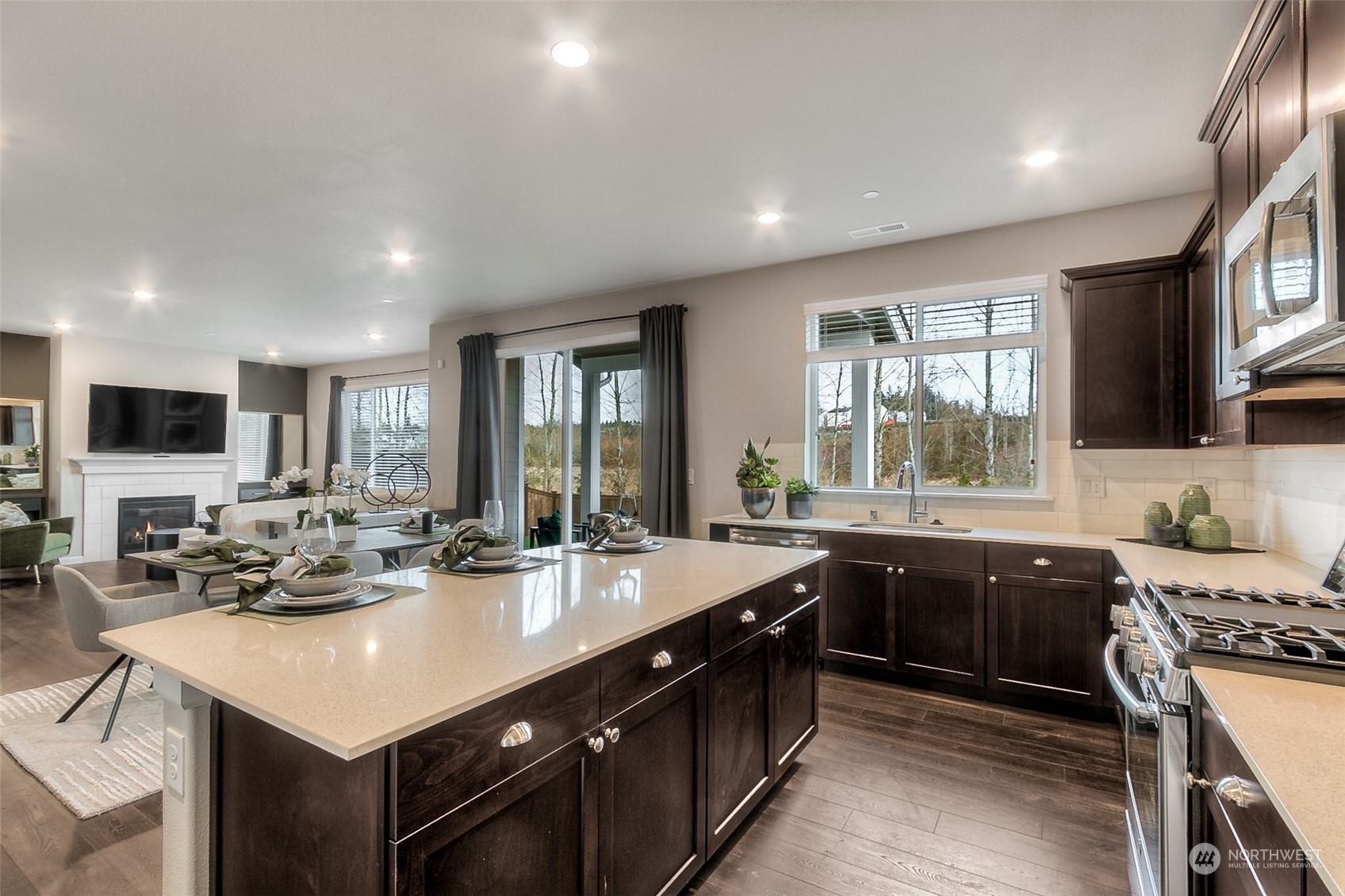 8201 285th Place NW Unit: 19