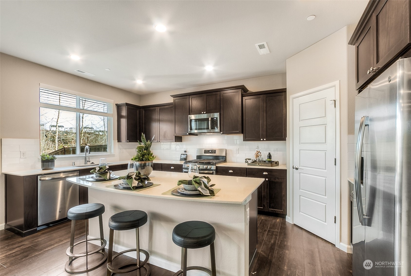 8201 285th Place NW Unit: 19