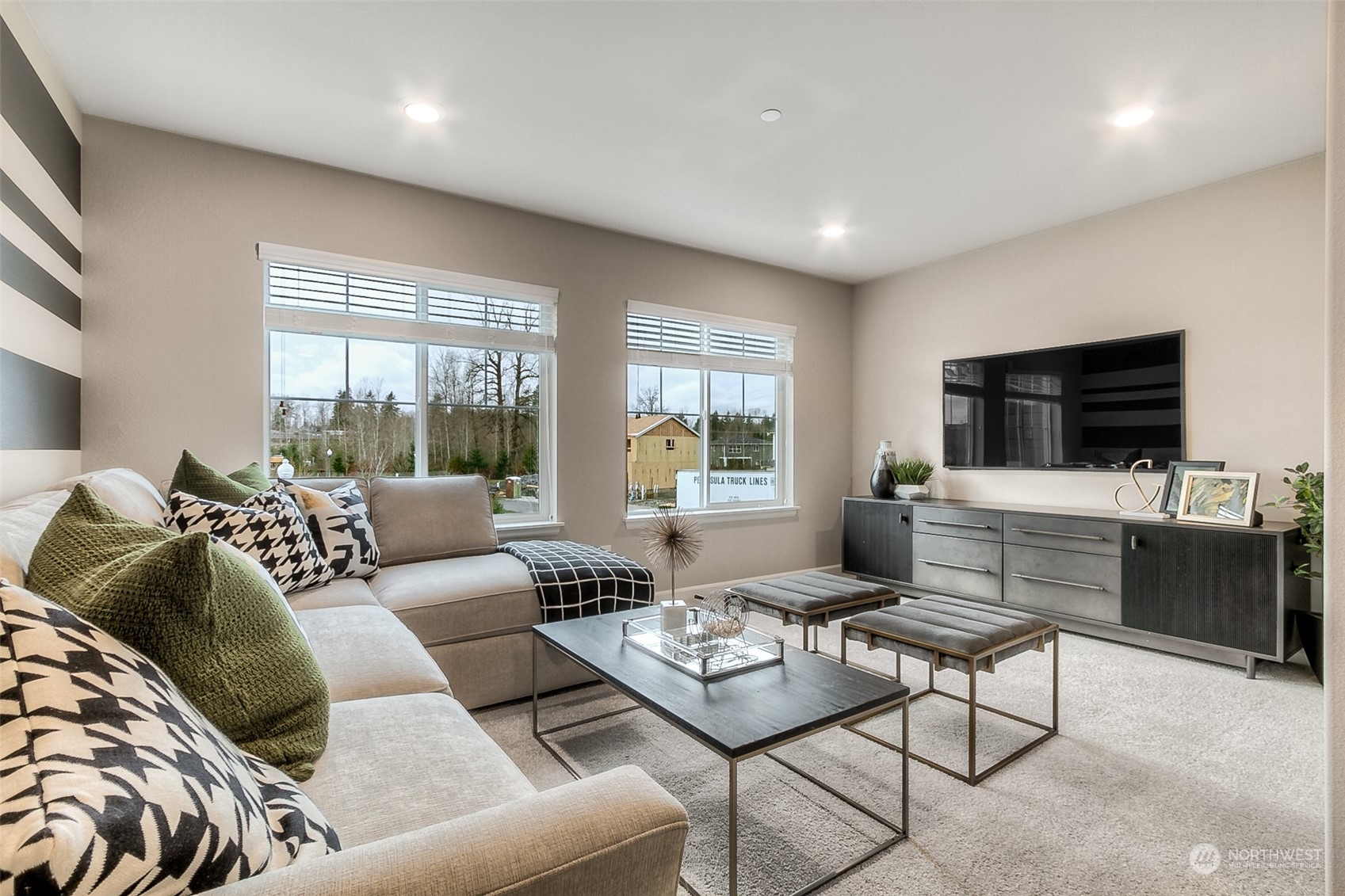 8201 285th Place NW Unit: 19