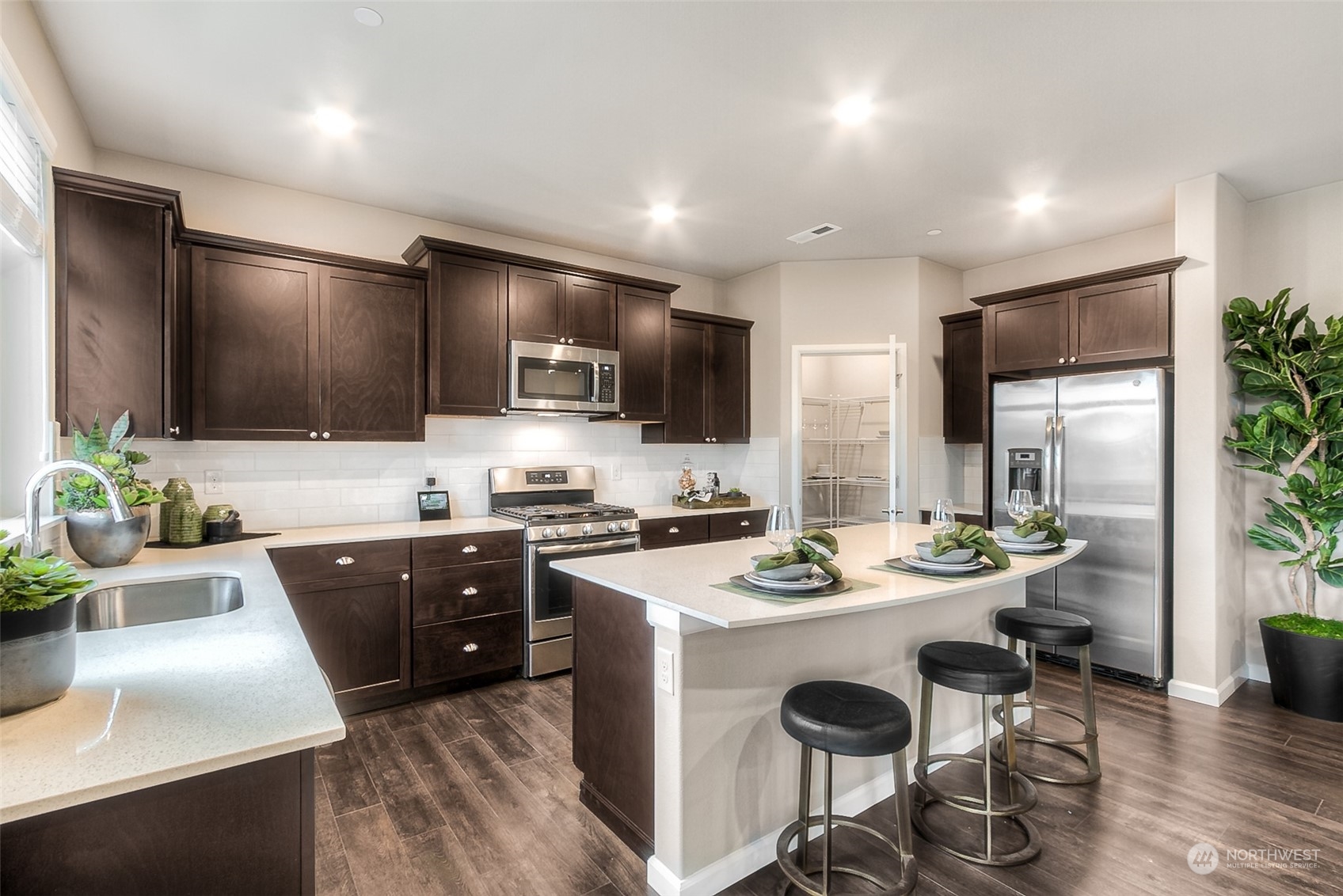 8201 285th Place NW Unit: 19