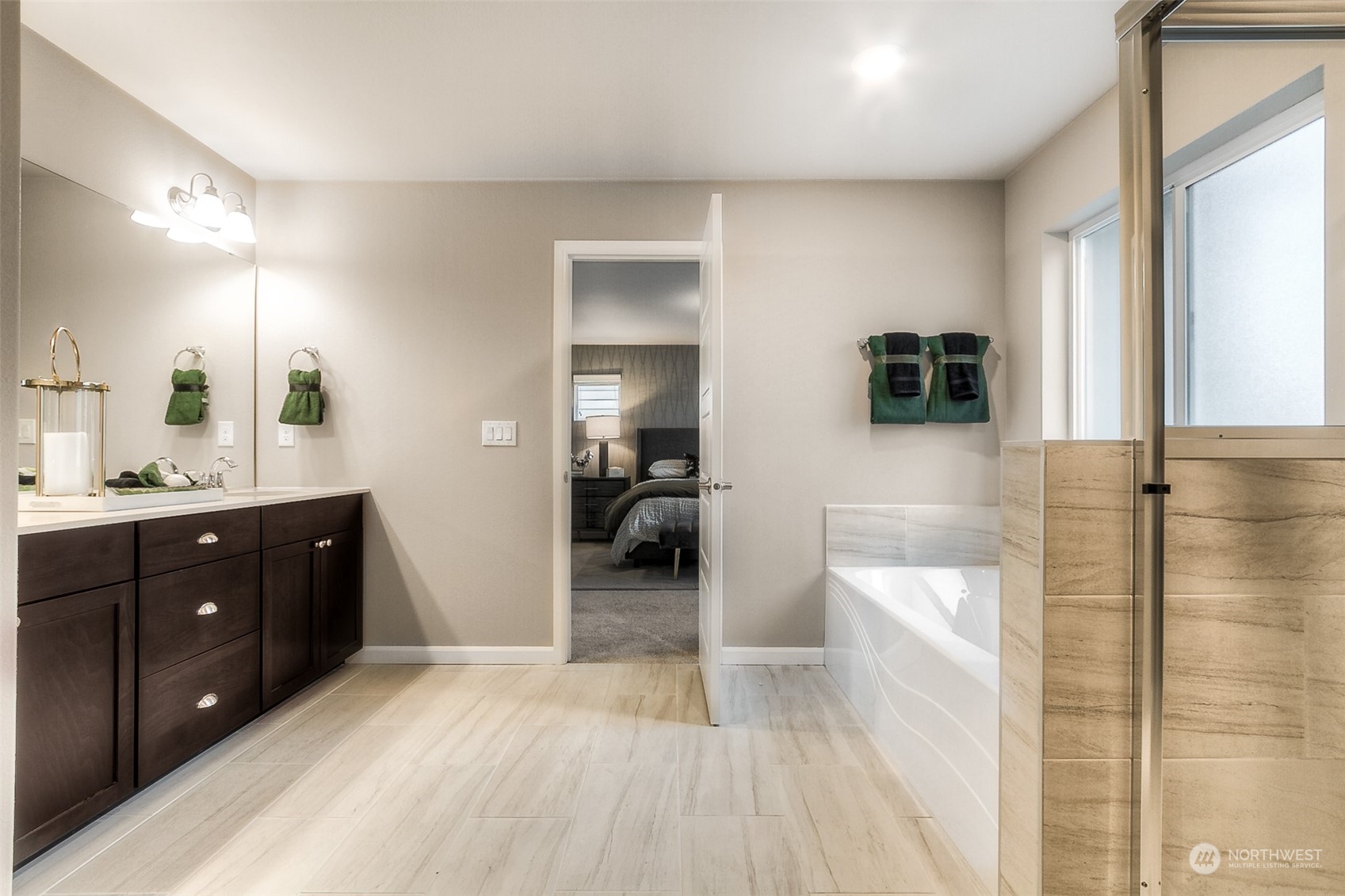 8201 285th Place NW Unit: 19