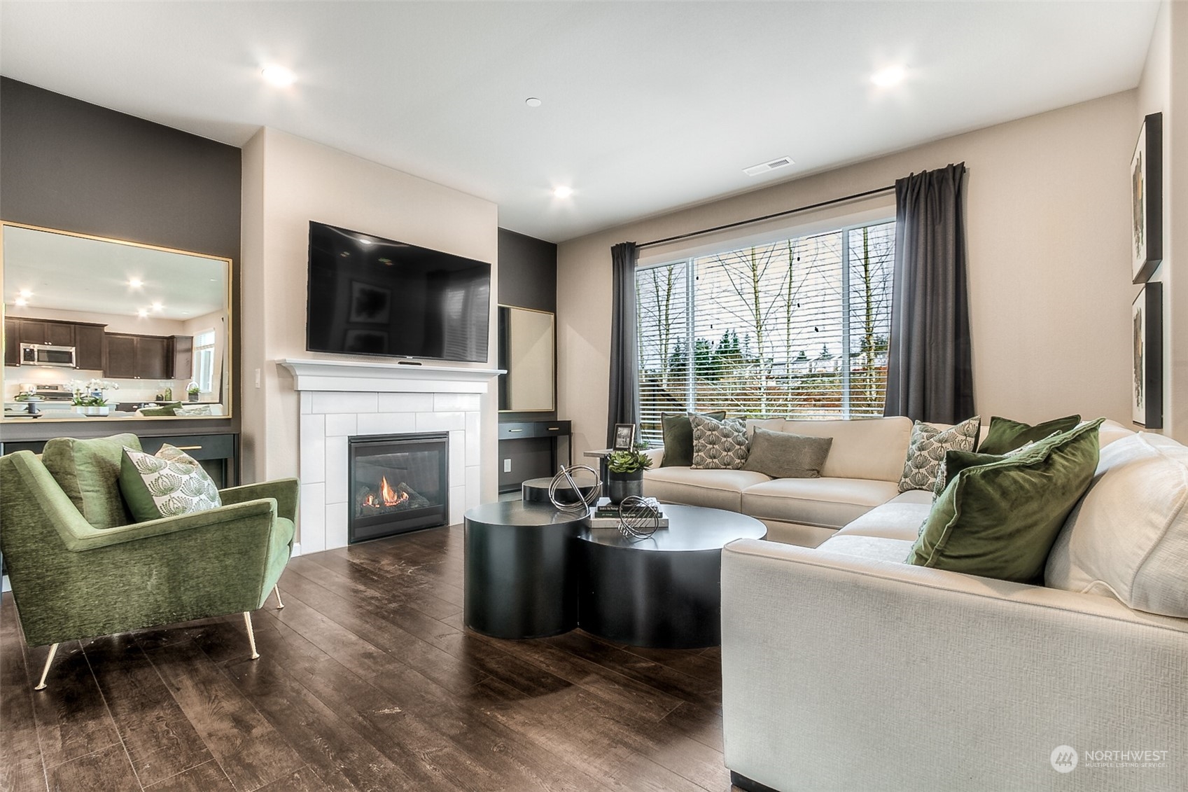 8201 285th Place NW Unit: 19