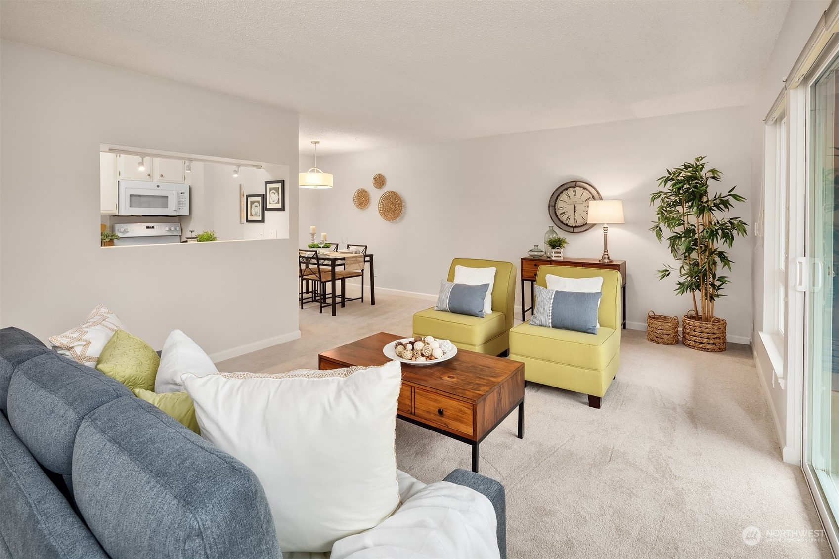 550 Elm Way Unit: 409