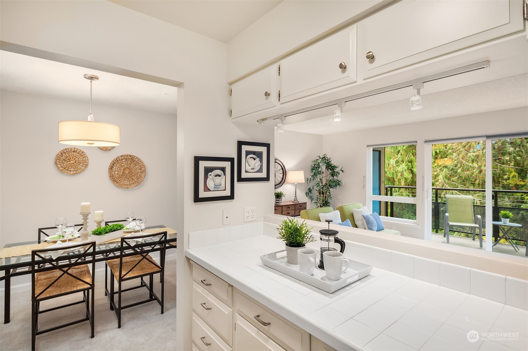 550 Elm Way Unit: 409