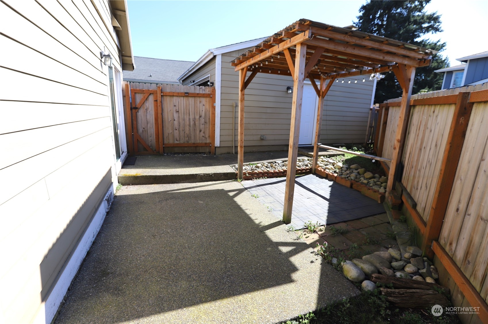 1106 4th Avenue SE