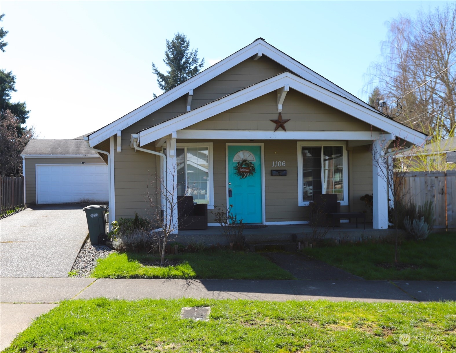1106 4th Avenue SE